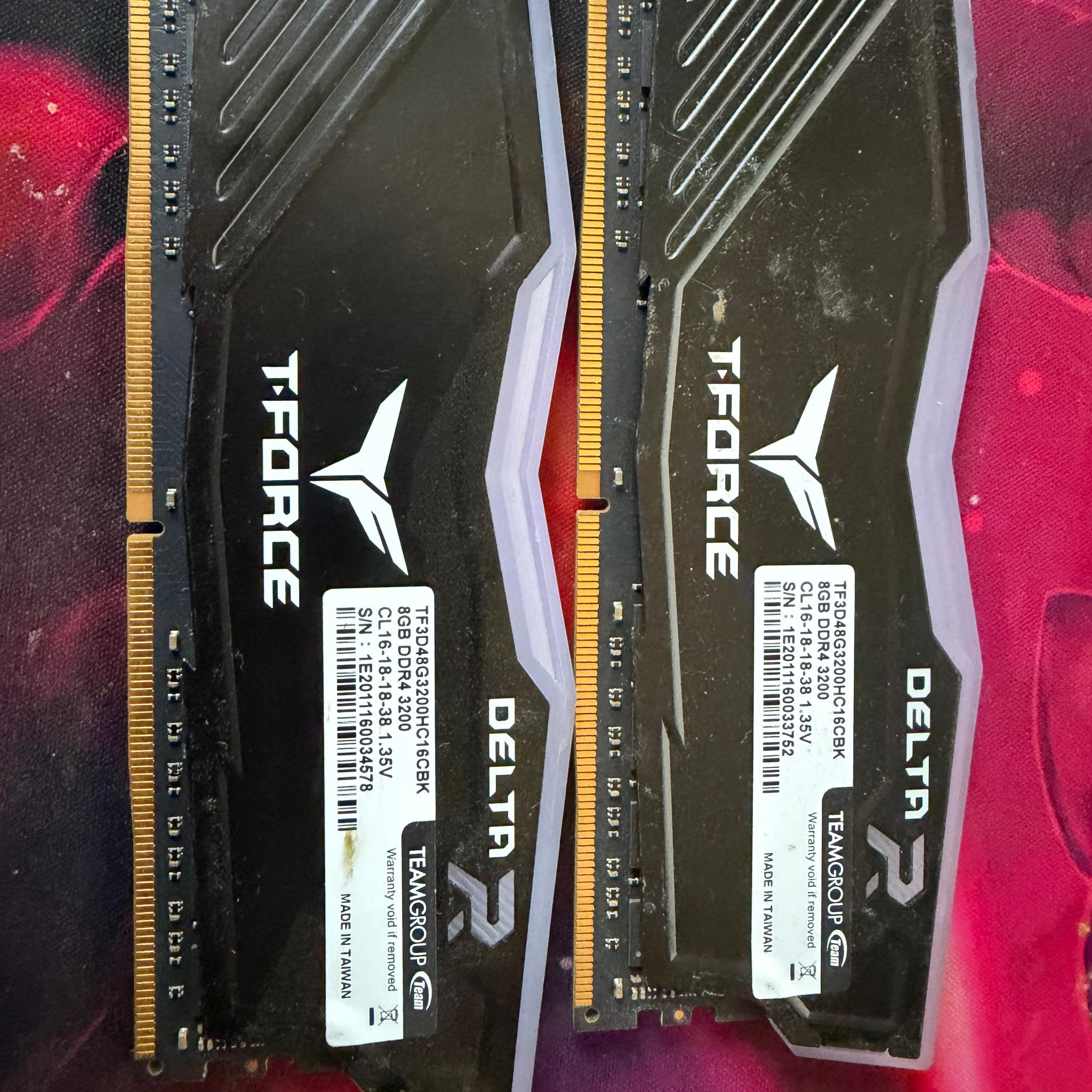 TeamGroup T-Force 16 GB (2x 8 GB) DDR4 3200 MHz