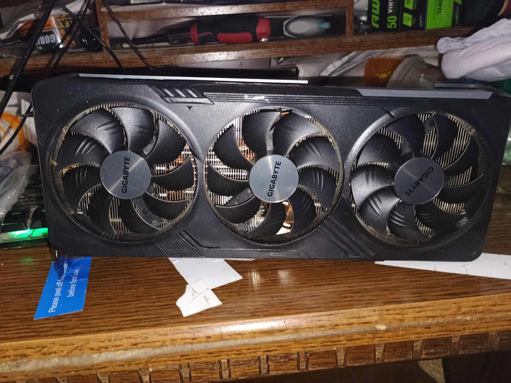 GIGABYTE AMD RX 7800XT 16gb