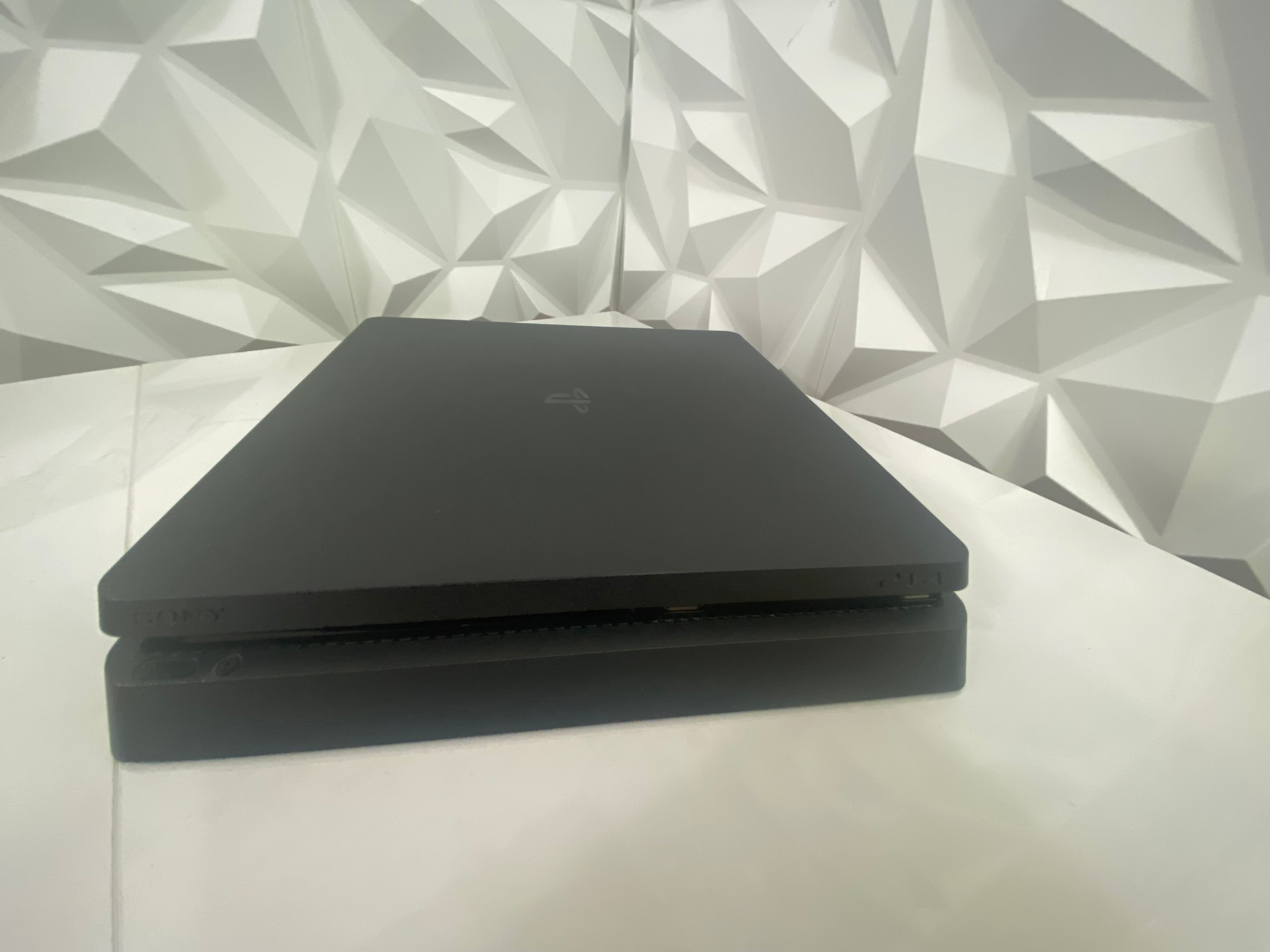 PS4 Slim 1TB with 2 Controllers and 2 Free Games ( Fifa 20 + The Crew 2 ) Good Condition