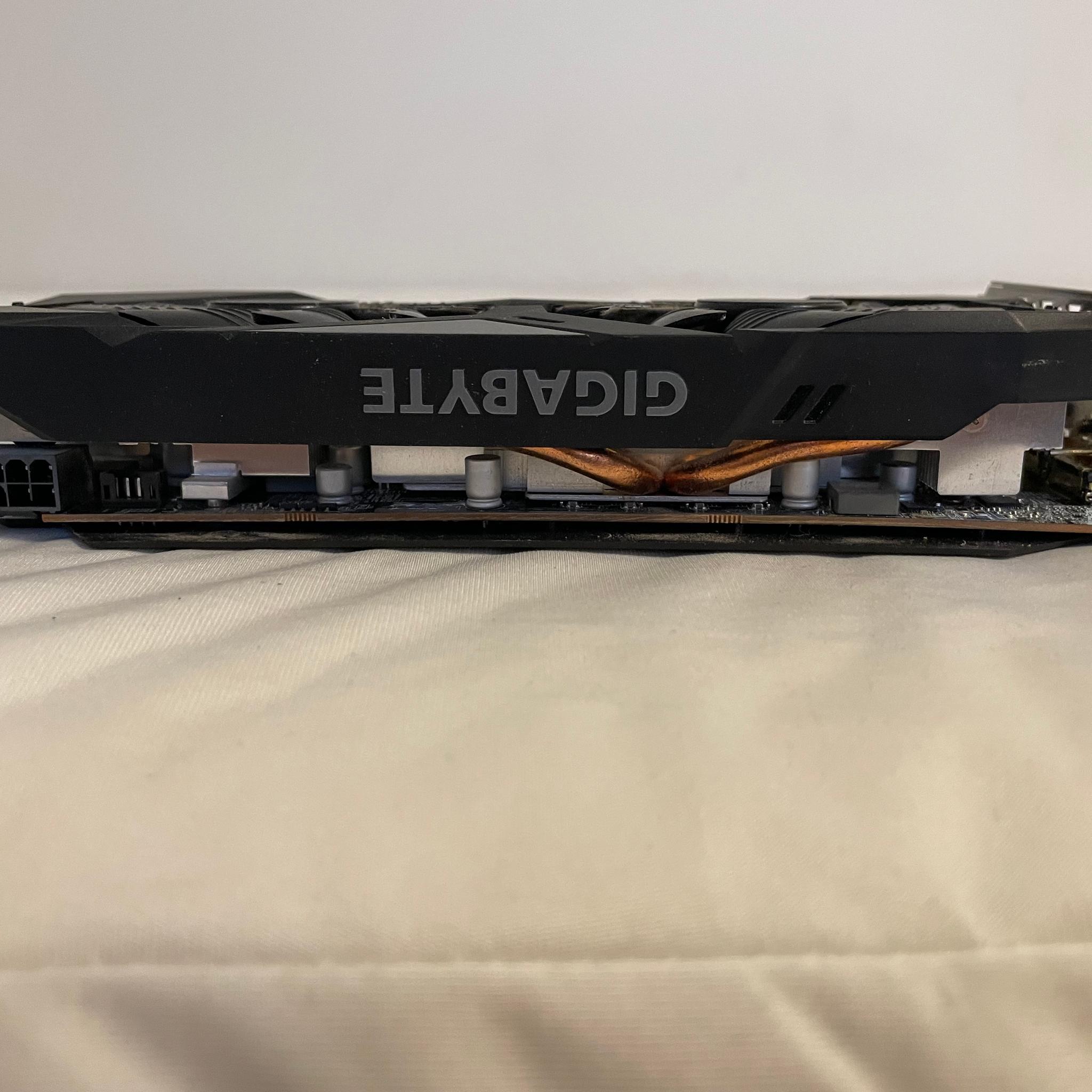 RX 5600 XT Gigabyte Windforce OC 6GB Rev. 1.0