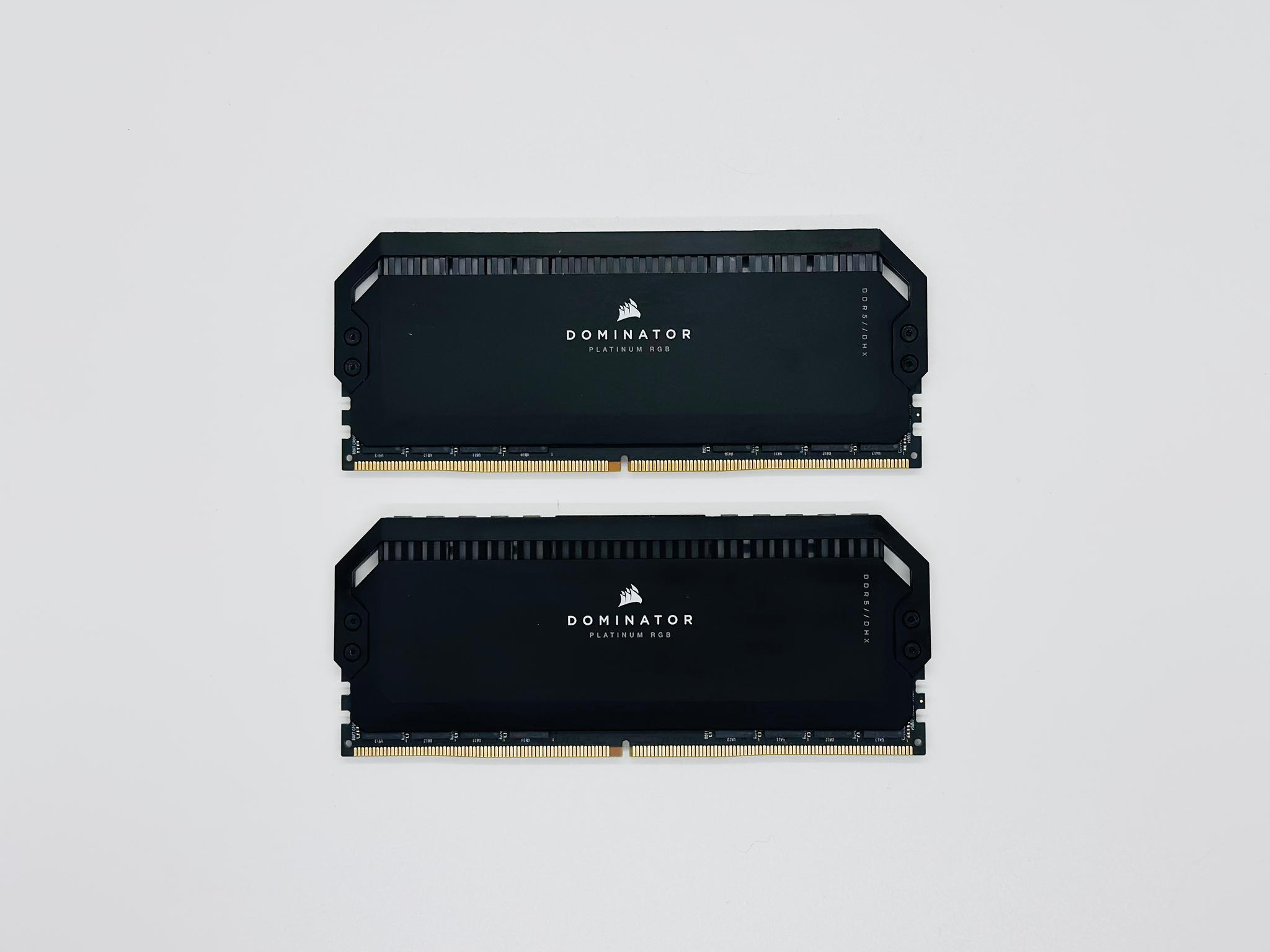 DOMINATOR® PLATINUM RGB 64GB (2x32GB) DDR5 DRAM 5200MT/s CL40 Memory Kit — Black