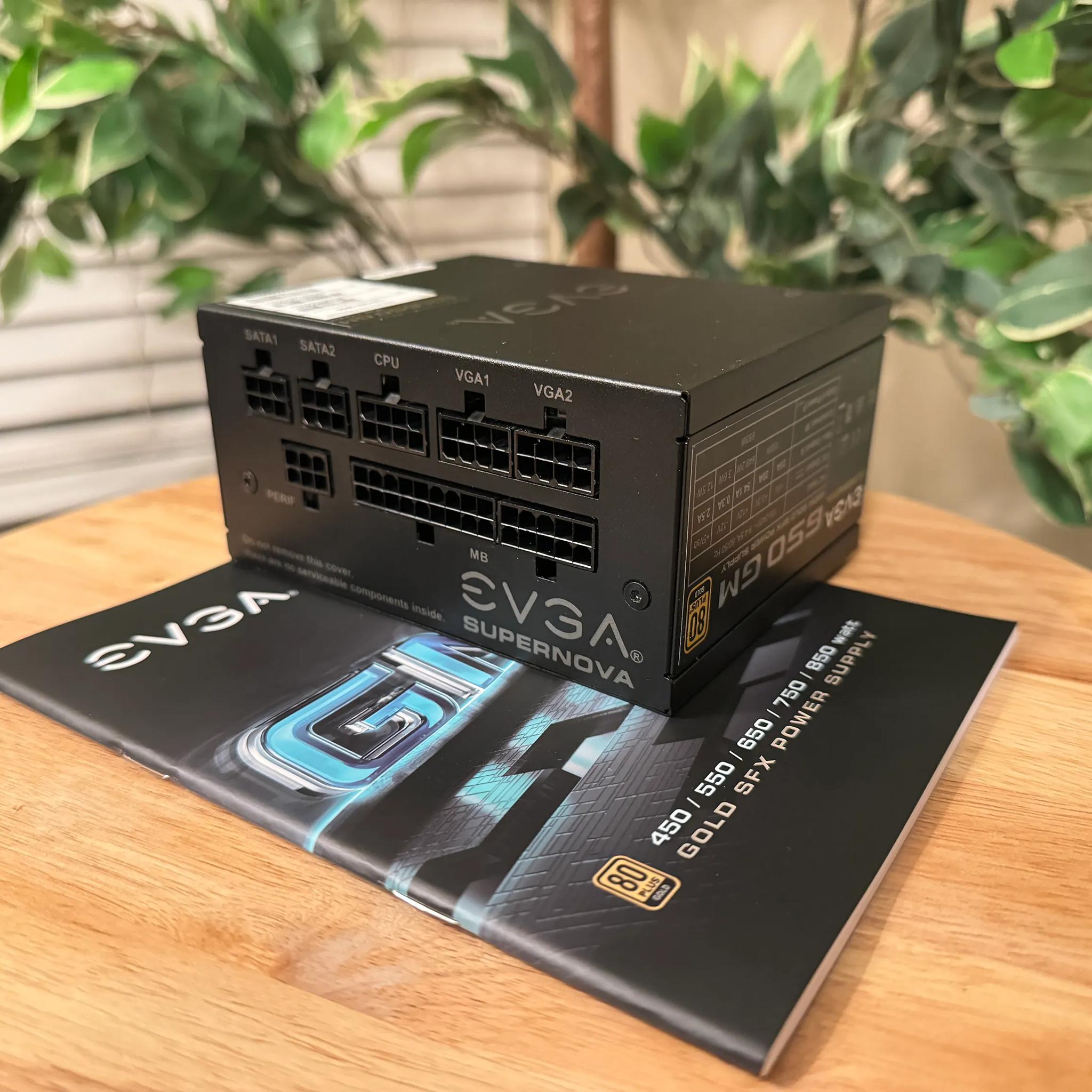 EVGA SFX SuperNOVA 650 GM, 80 Plus Gold 650W