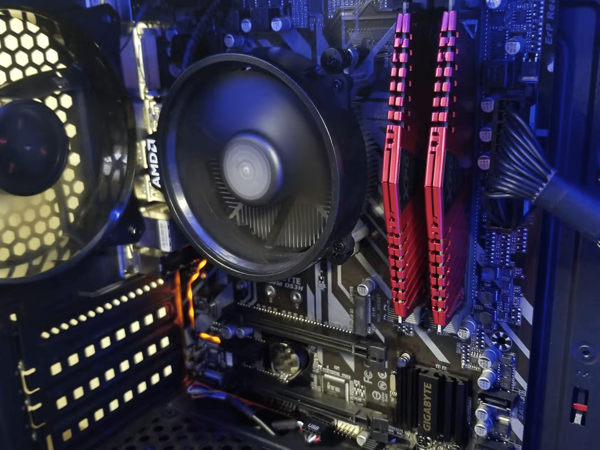 AMD Ryzen 5 5600G w/ Radeon RX Vega 7 Graphics // XPG 16GB 3200MHz // Silicon Power 512GB