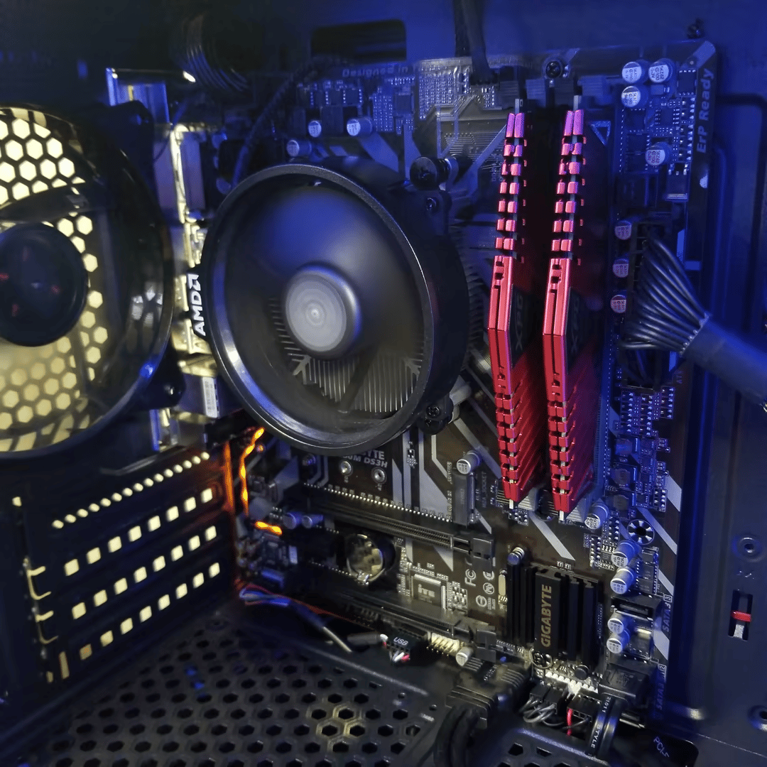 AMD Ryzen 5 5600G w/ Radeon RX Vega 7 Graphics // XPG 16GB 3200MHz // Silicon Power 512GB