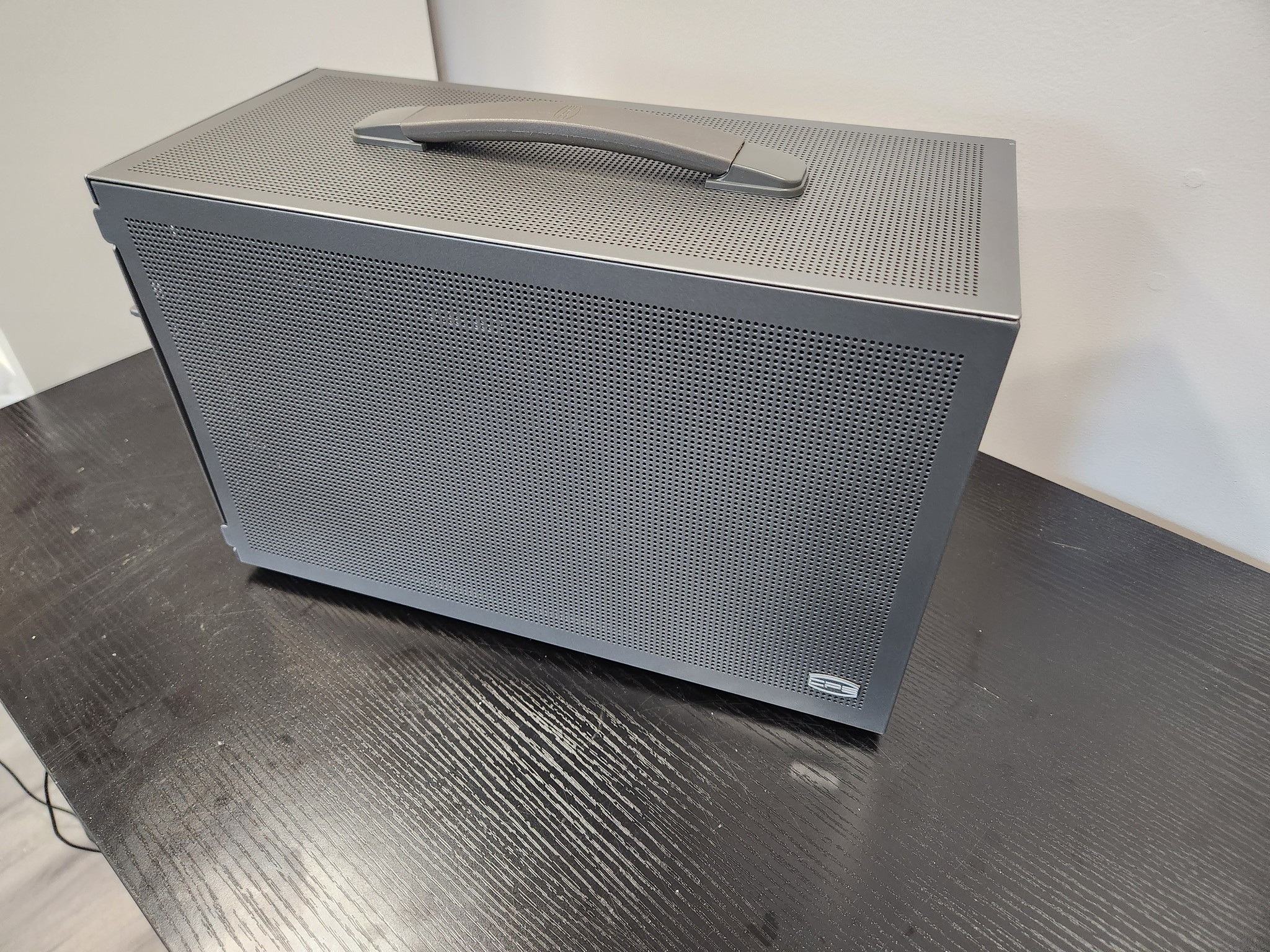 RTX 4060 TI 16 GB / Ryzen 5600 X3d powerhouse travel gaming pc!