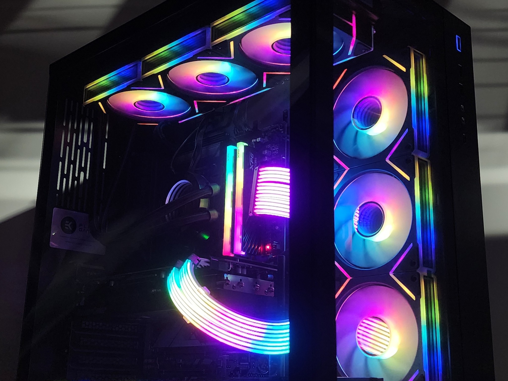 Gaming PC Ryzen 7 7800X3D 32GB RAM 1TB SSD RX 7800 XT 16GB Windows 11 Computer