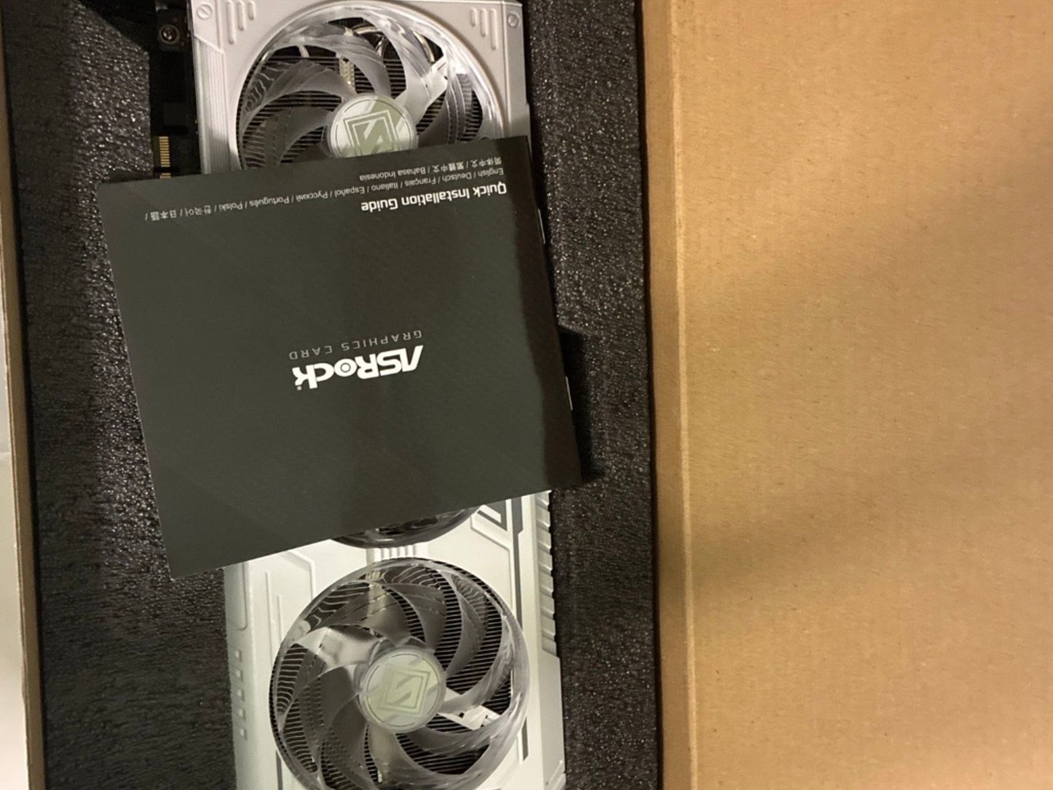 ASRock AMD Radeon RX 9060 XT Steel Legend OC GDDR6