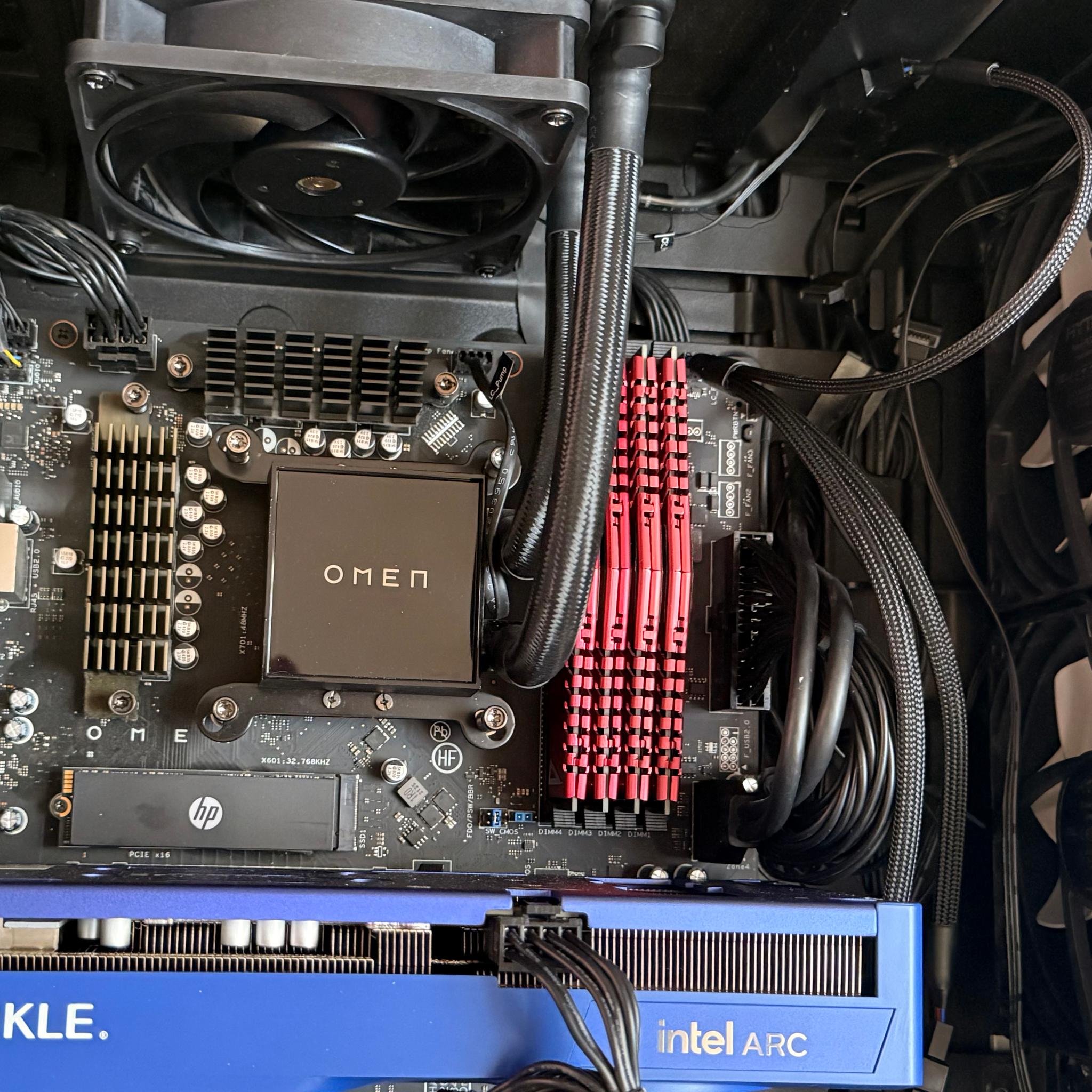 ⚡️🫳🏻 RYZE OF THE ARC OMEN 🔷AMD R7 5800X🔥AIO 32GB DDR4 HP 1TB SSD GEN4 ✅ARC B570 OC⚡️10GB 800W🔌