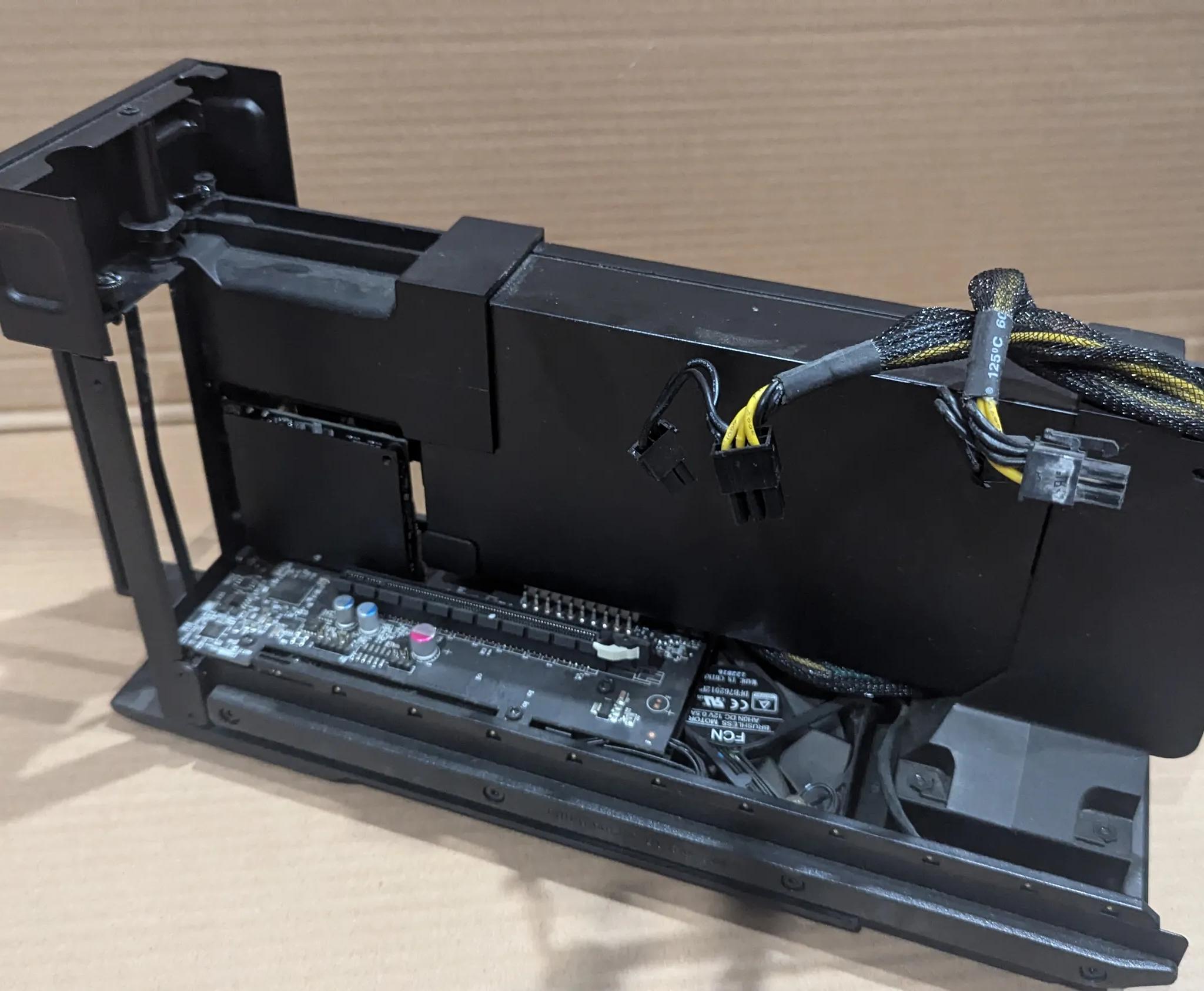 Razer Core eGPU chassis thunderbolt 3