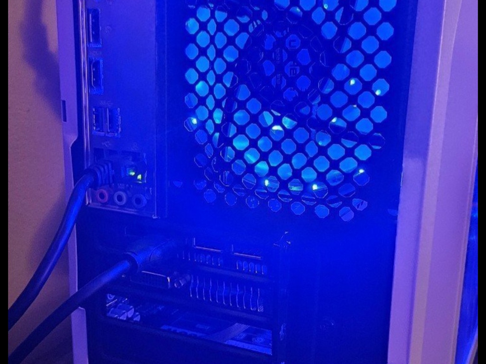 Budget "Blueheart" Gaming PC i5 8600 RX 570