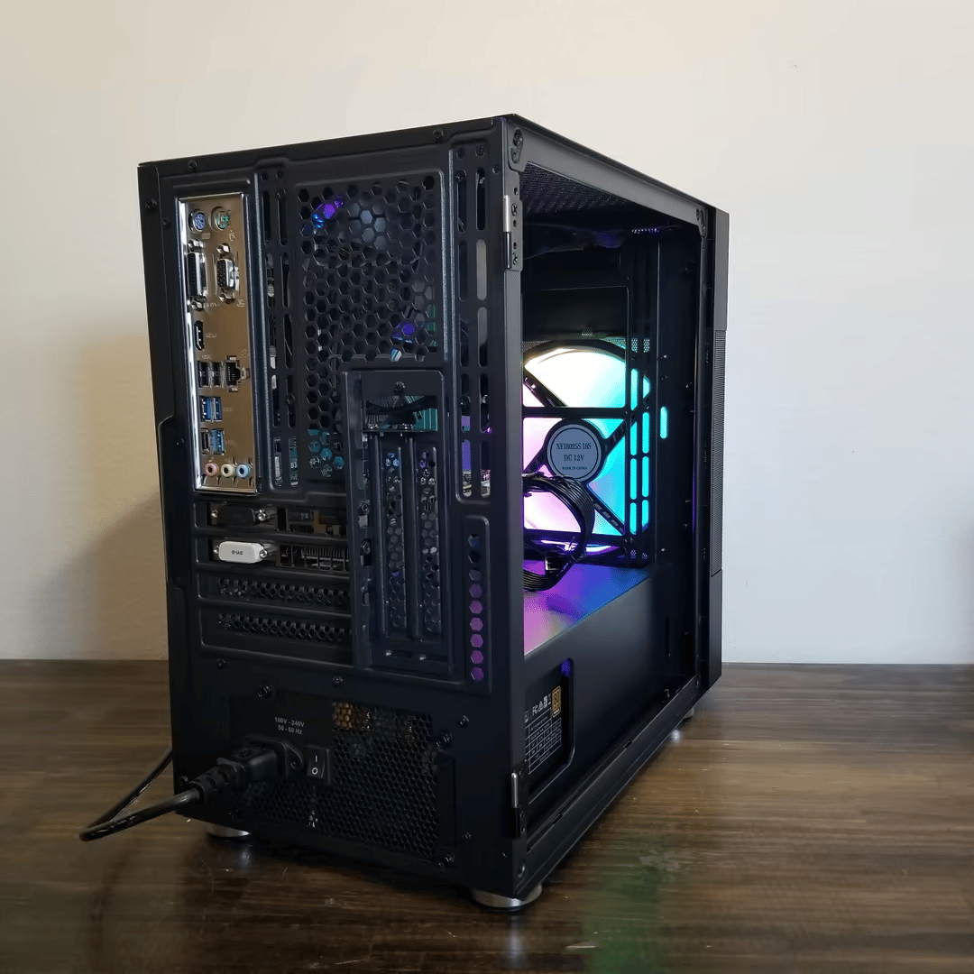 Intel Core i3 8300 // EVGA GeForce GTX 960 2G // Crucial 4x4 16GB // 480GB SSD