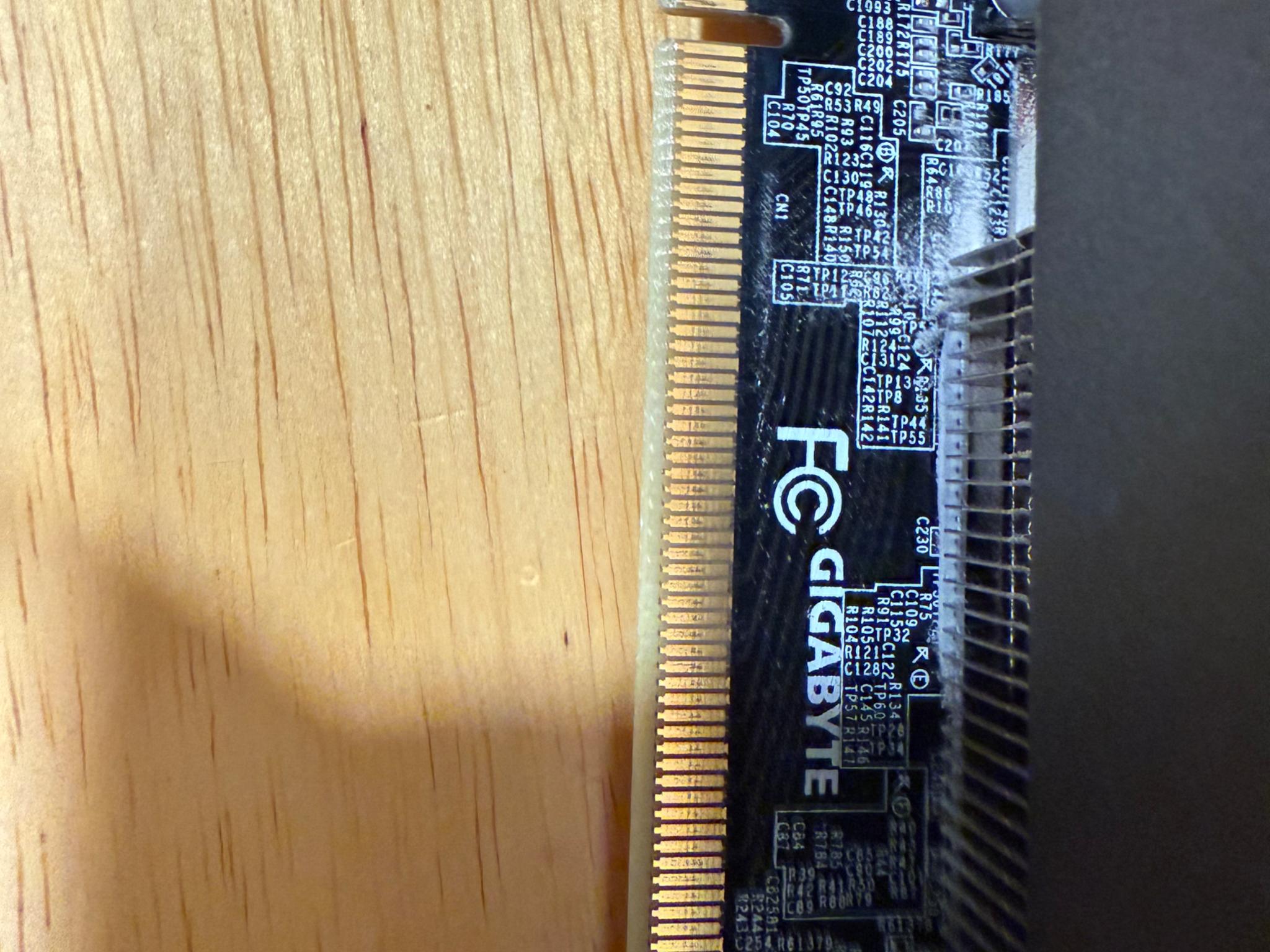 Gigabyte RTX 3050 8GB 3-fan Windforce