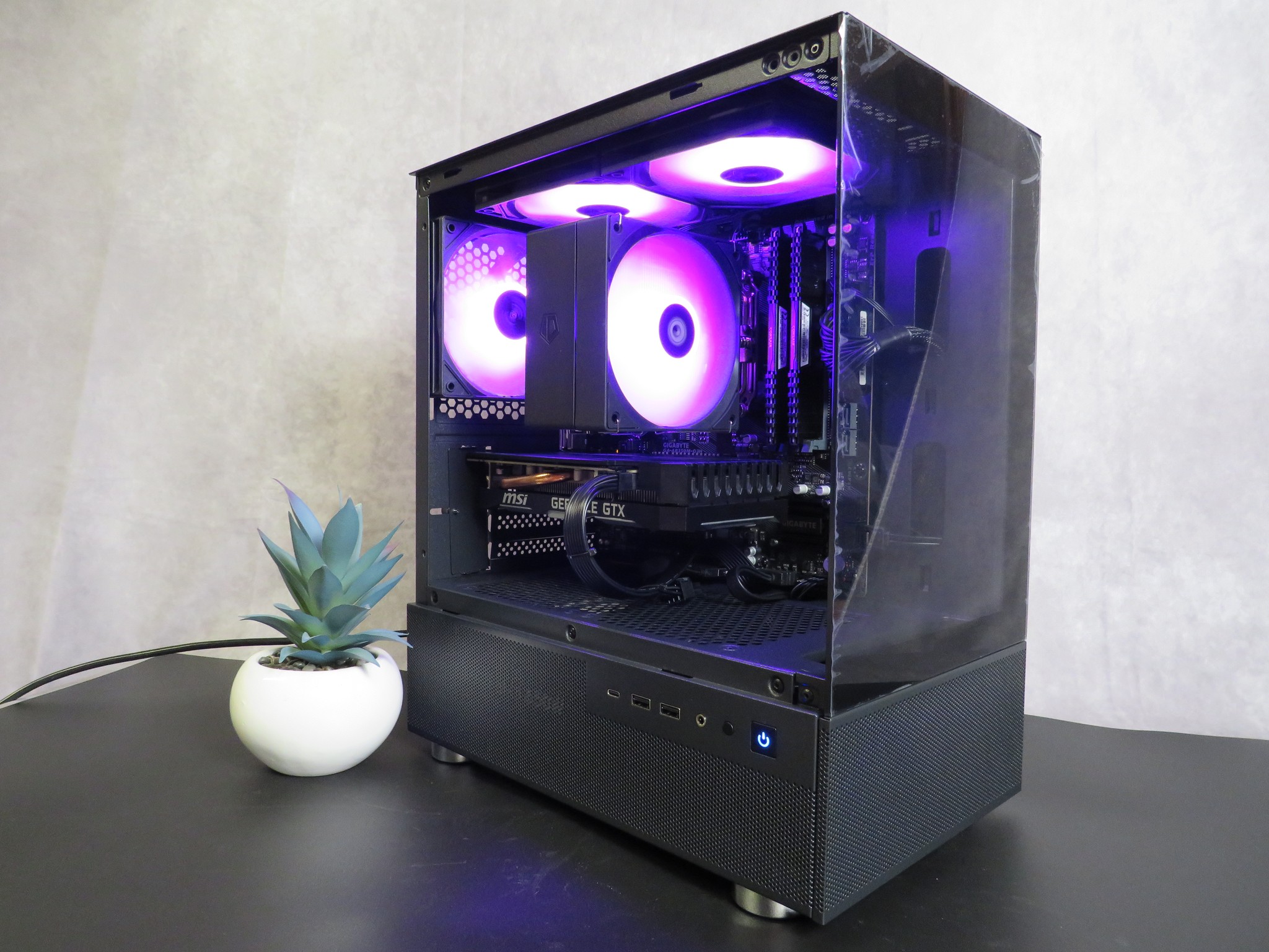 Mid-Range Gamer: Ryzen 5 5500 + MSI GTX 1660 Super + 16 GB DDR4 + 1 TB SSD
