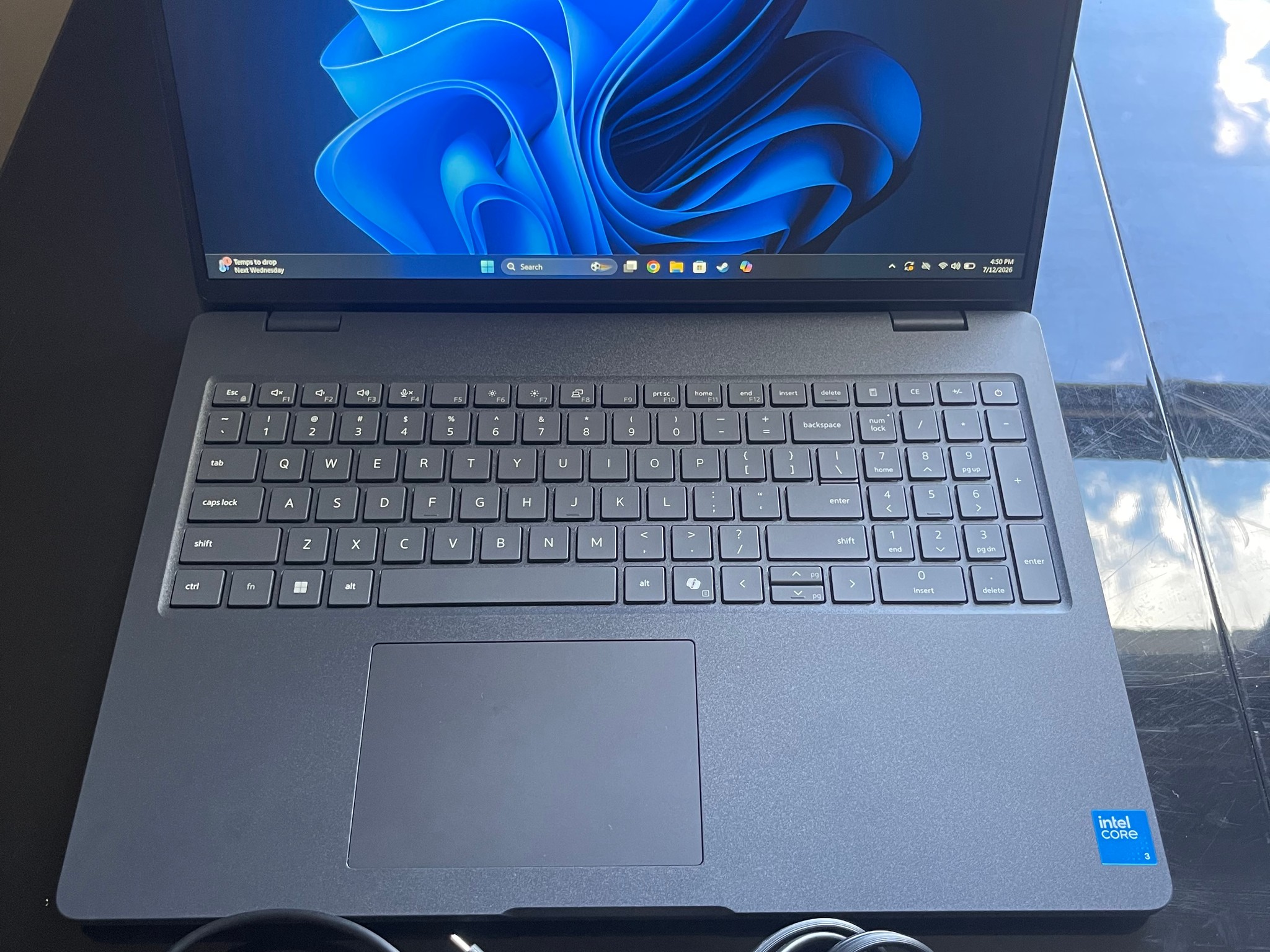 Brand New-DELL Pro 16/ I3 100U / 8Gb DDR5/ 256gb NVMe Gen 4x4