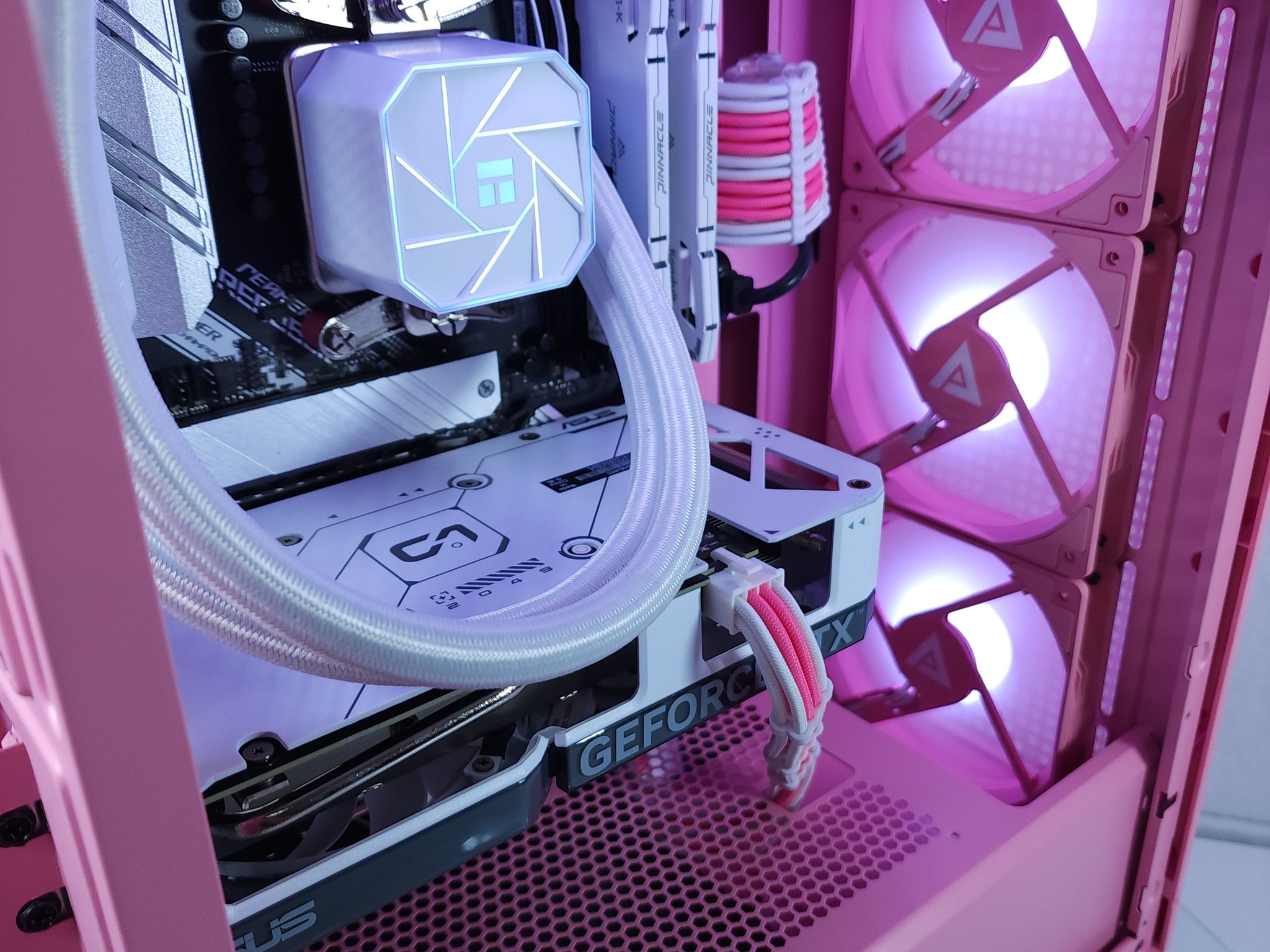 💗RTX 4060●Ryzen 7 5700X●1080p Gaming Computer