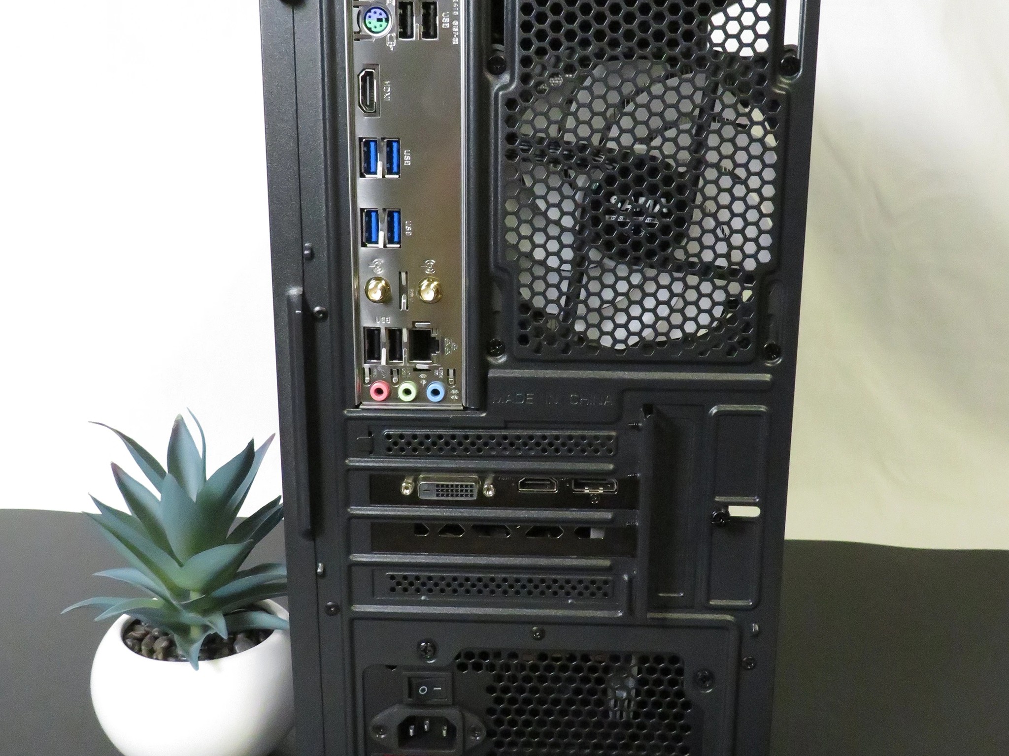 Perfect Balance - Ryzen 5 5500 + EVGA RTX 2060 + 16 GB DDR4 + 1 TB NVME SSD
