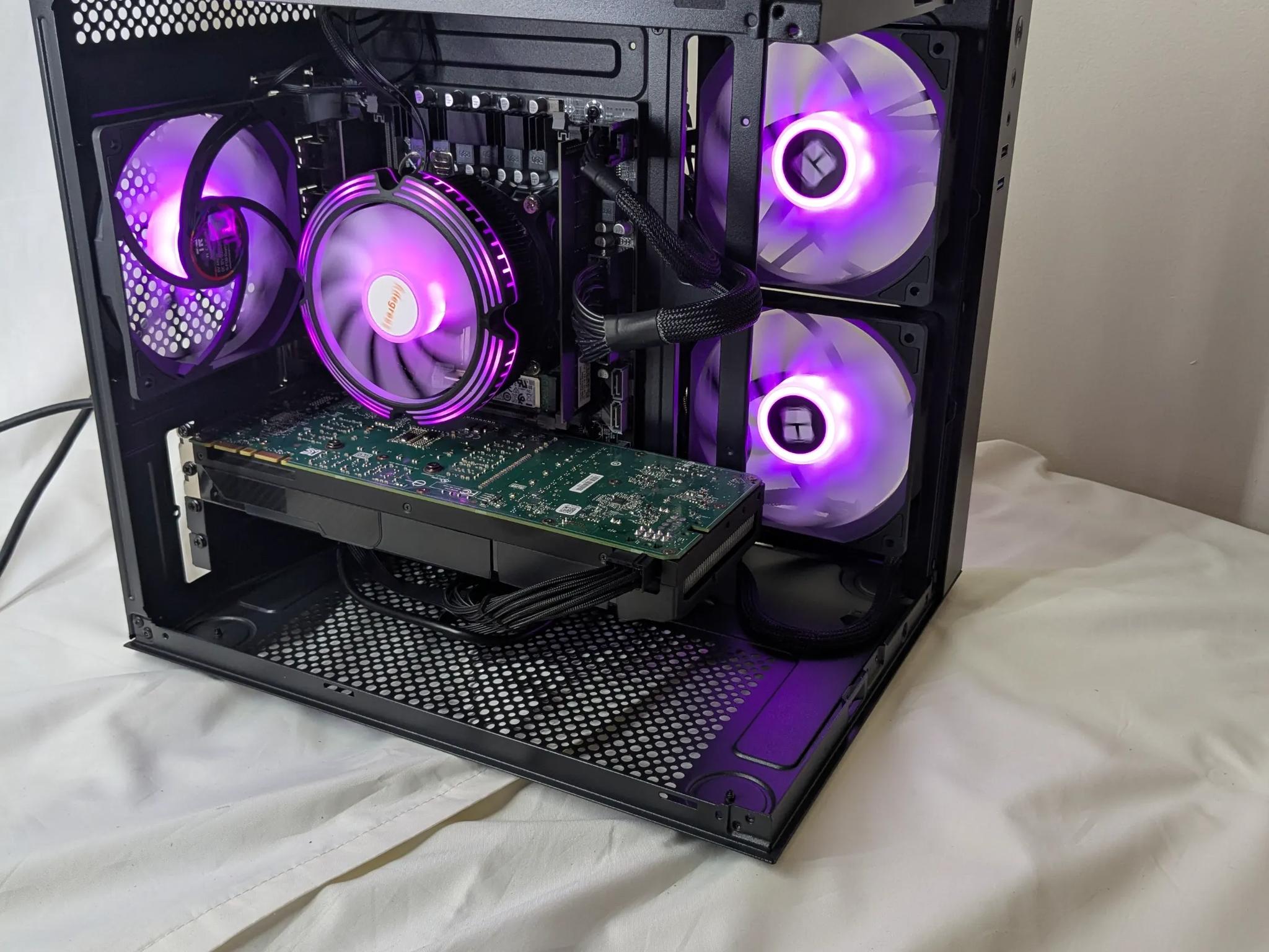 GTX 1080 | 14 cores 28 threads | 32 GB RAM