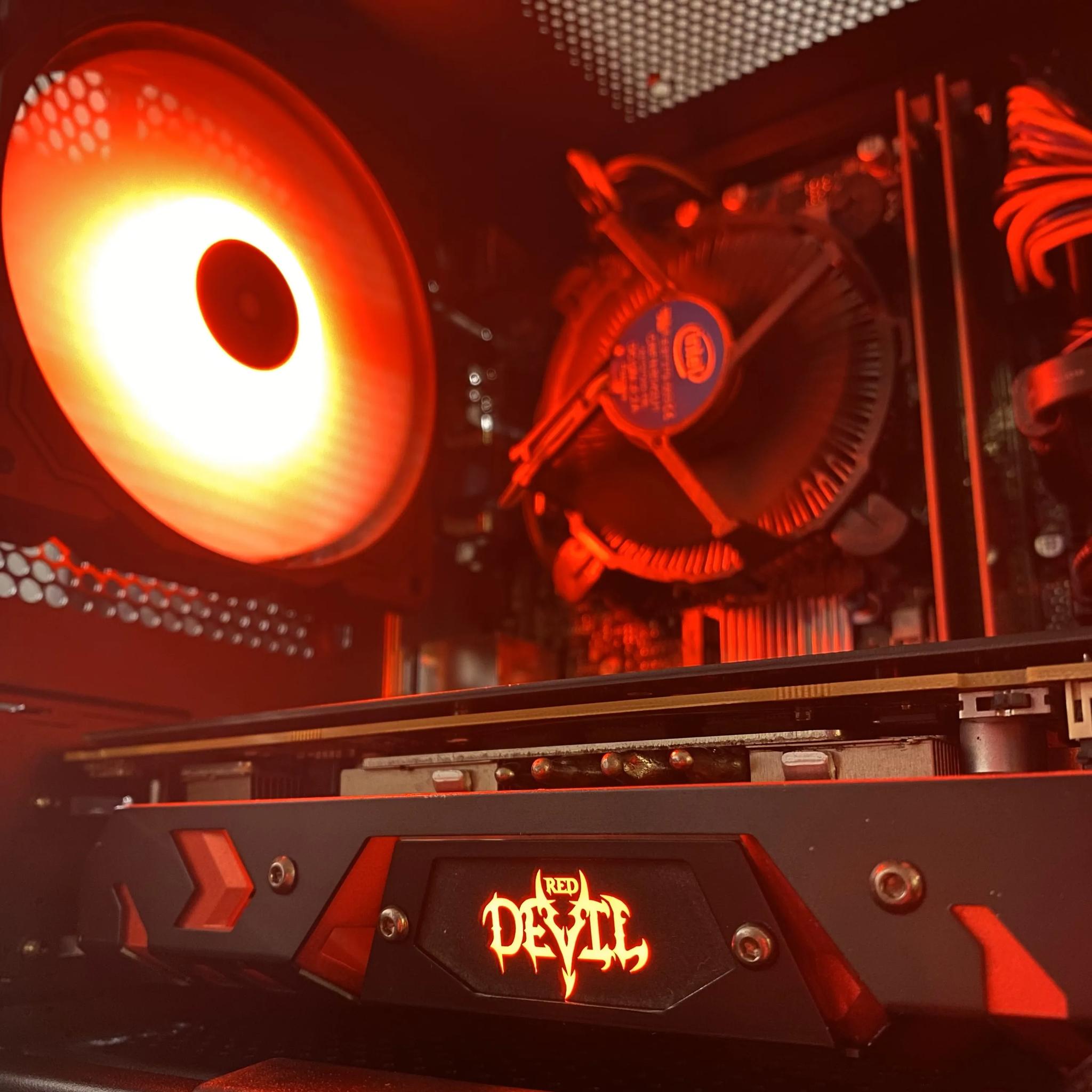 i3 8100 | RX 580 | 16gb Ram