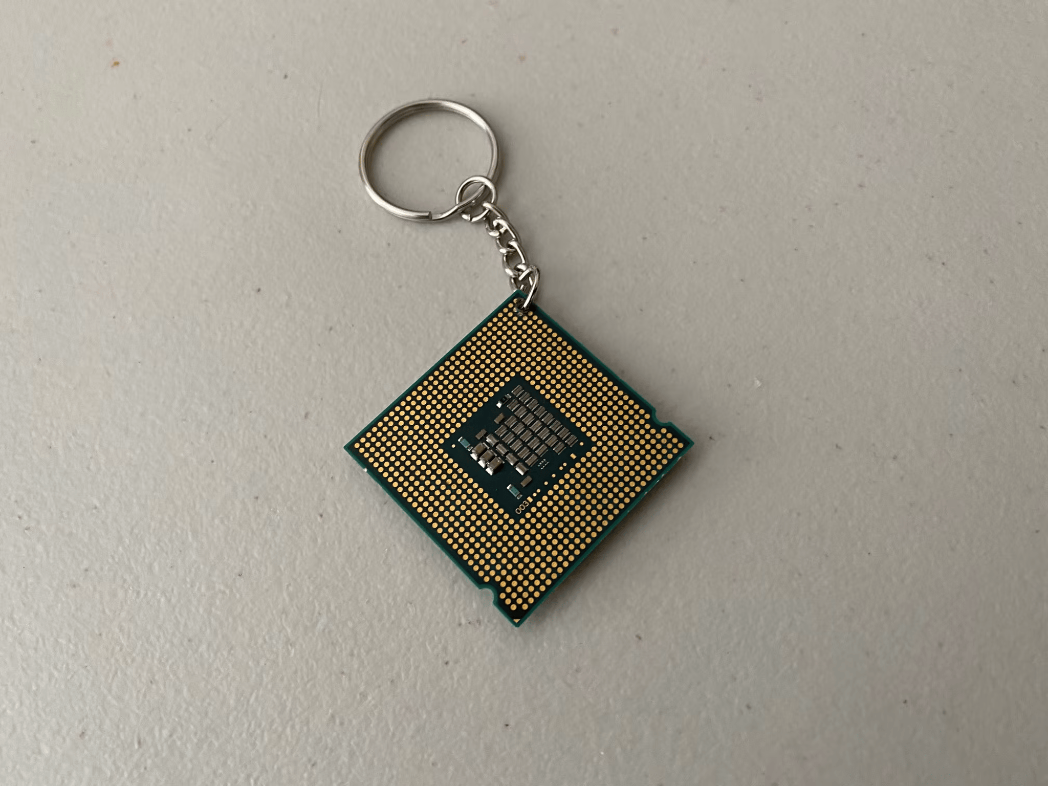Intel Pentium E2160 CPU KEYCHAIN