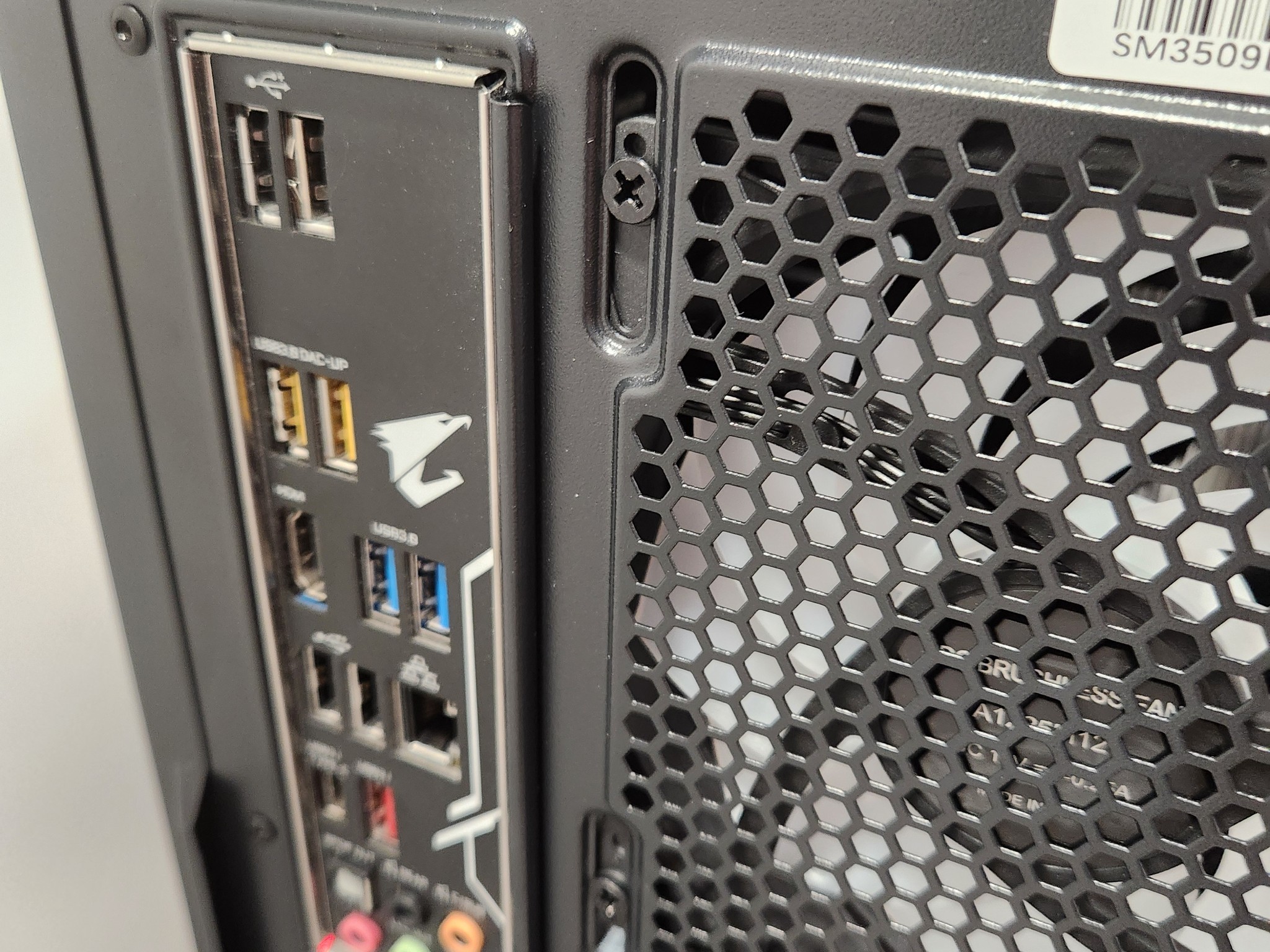THE RED MONSTER IX: Budget gaming pc!!!