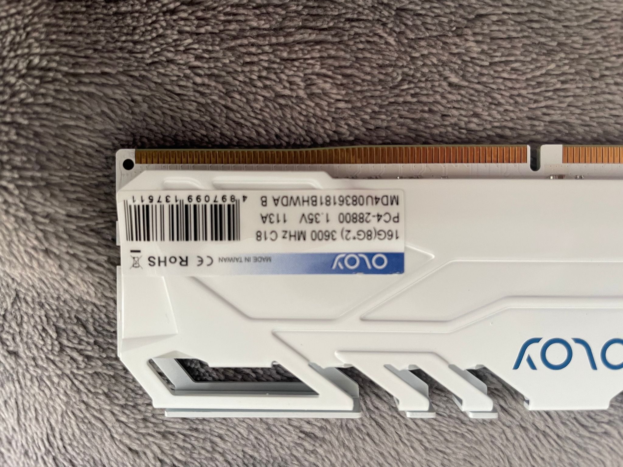 OLOY 2x8G 3600MHz CL18