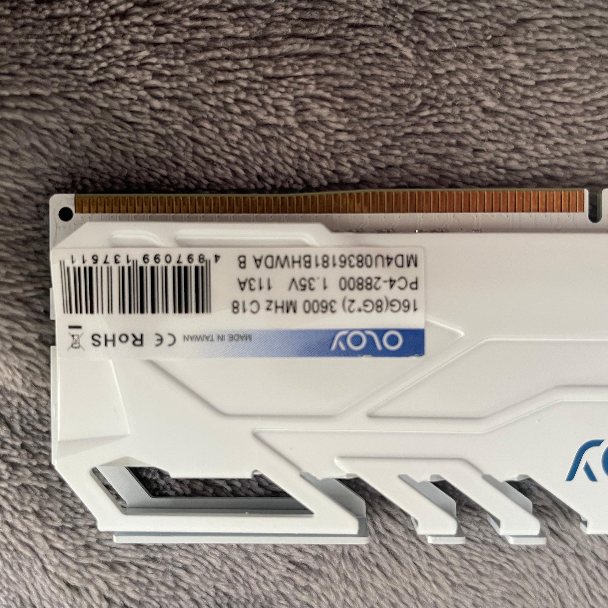 OLOY 2x8G 3600MHz CL18