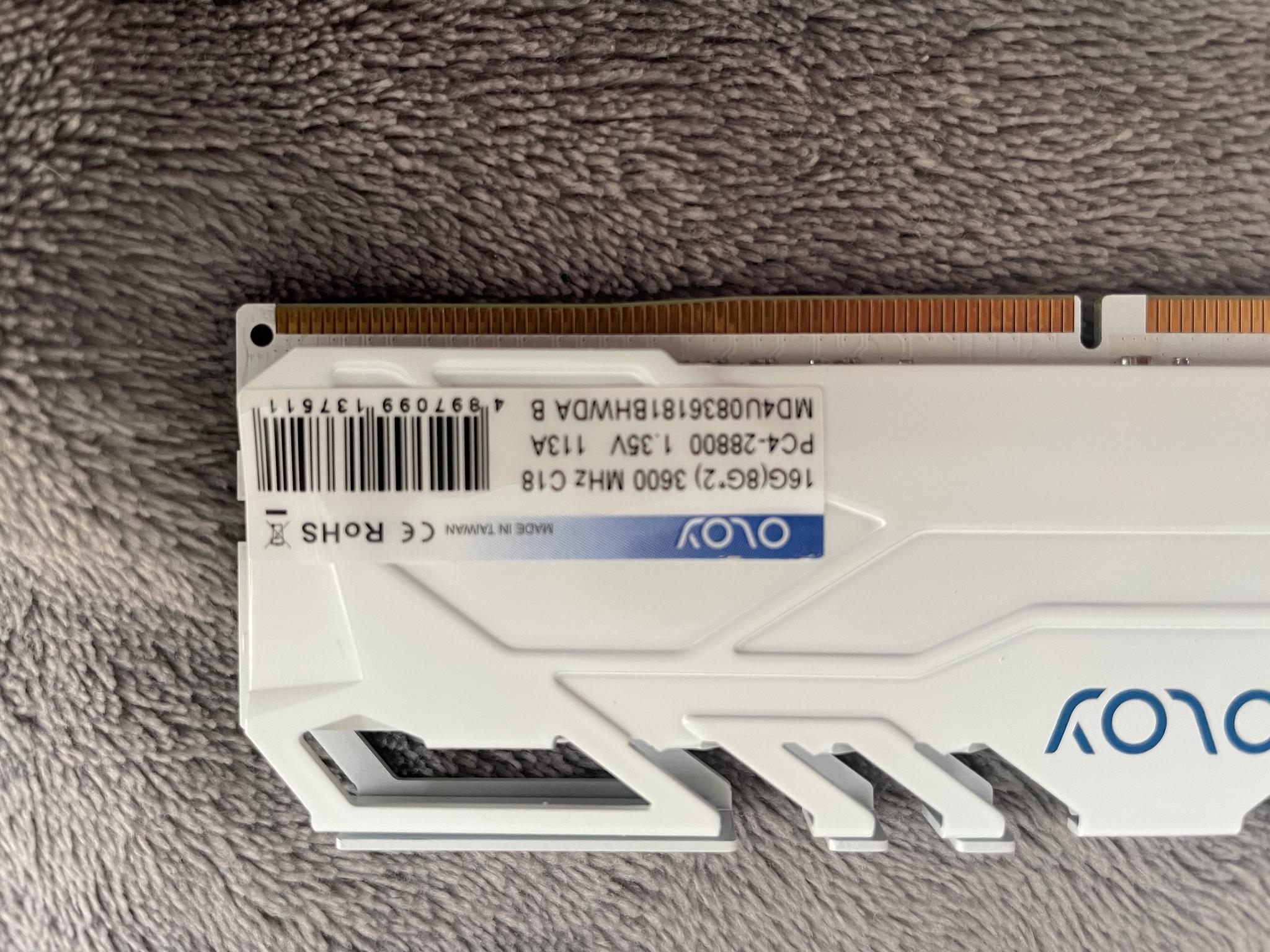 OLOY 2x8G 3600MHz CL18
