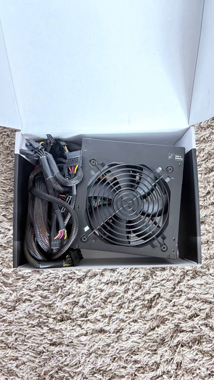 Thermaltake Smart 500W Power Supply — 80 Plus, Braided Cables