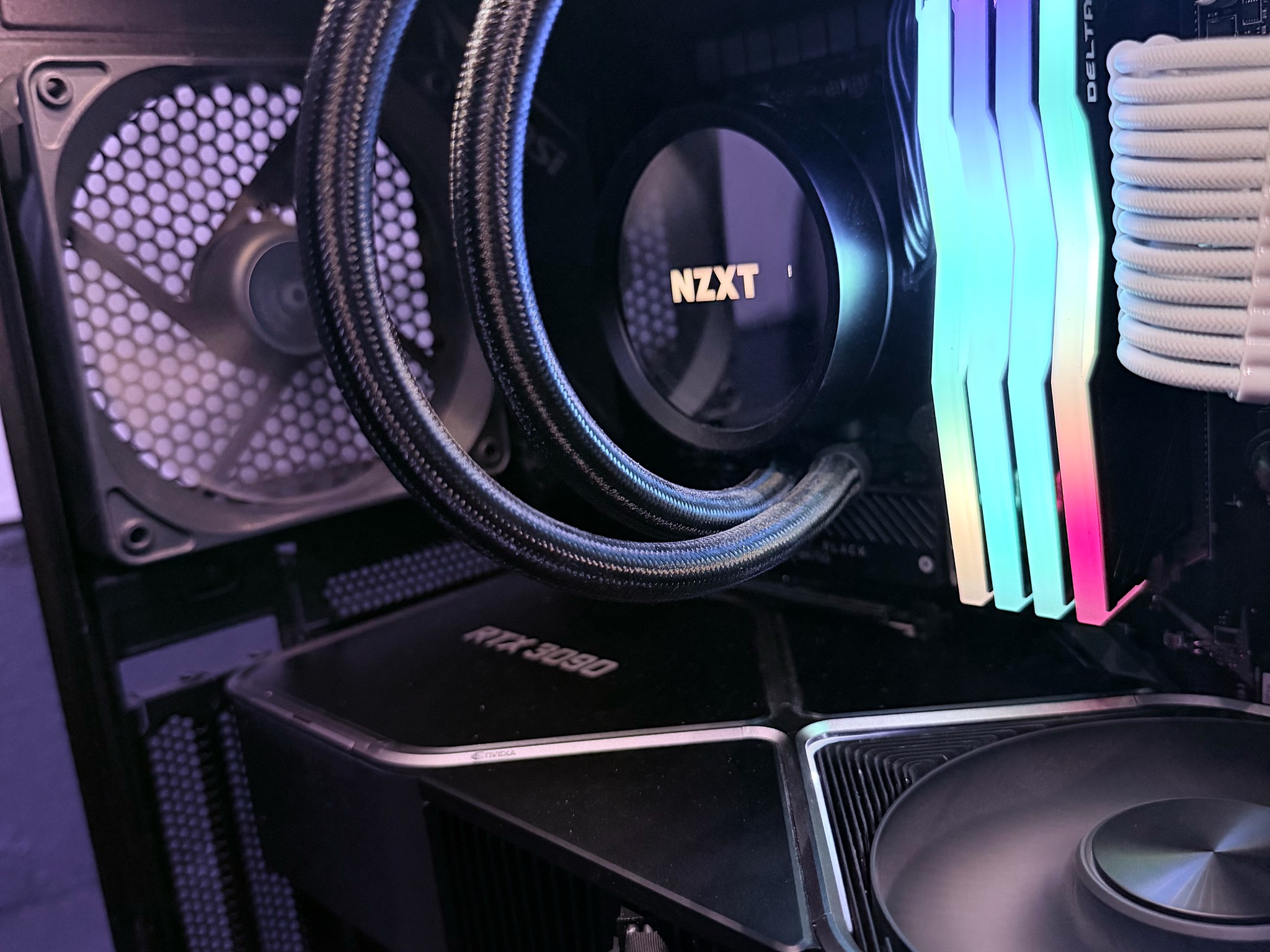 ⚫️"Obsidian Pearl"⚪️| 4K Gaming | RTX 3090 24GB | Intel i9 10900k | 64GB Ram | 5TB Storage