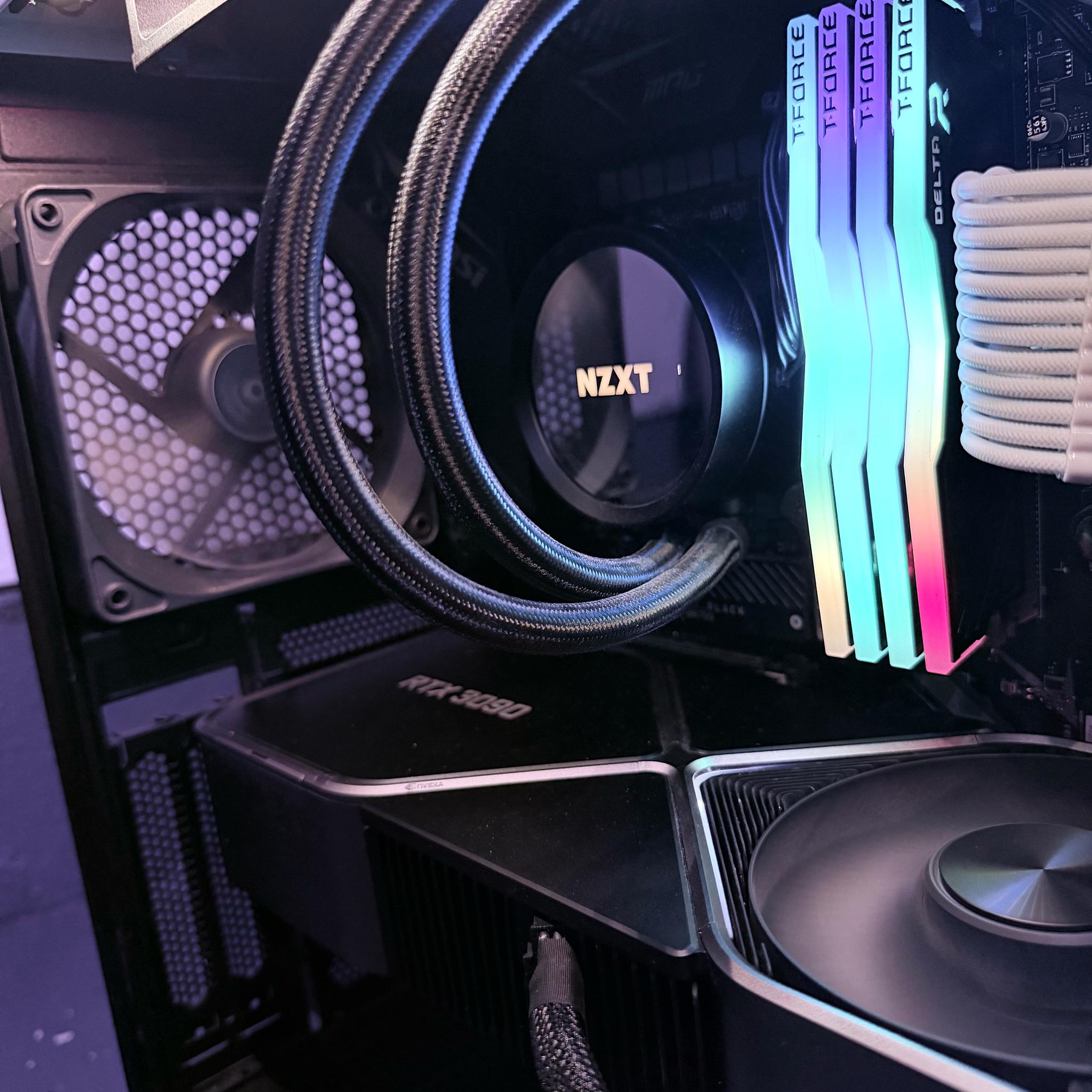 ⚫️"Obsidian Pearl"⚪️| 4K Gaming | RTX 3090 24GB | Intel i9 10900k | 64GB Ram | 5TB Storage