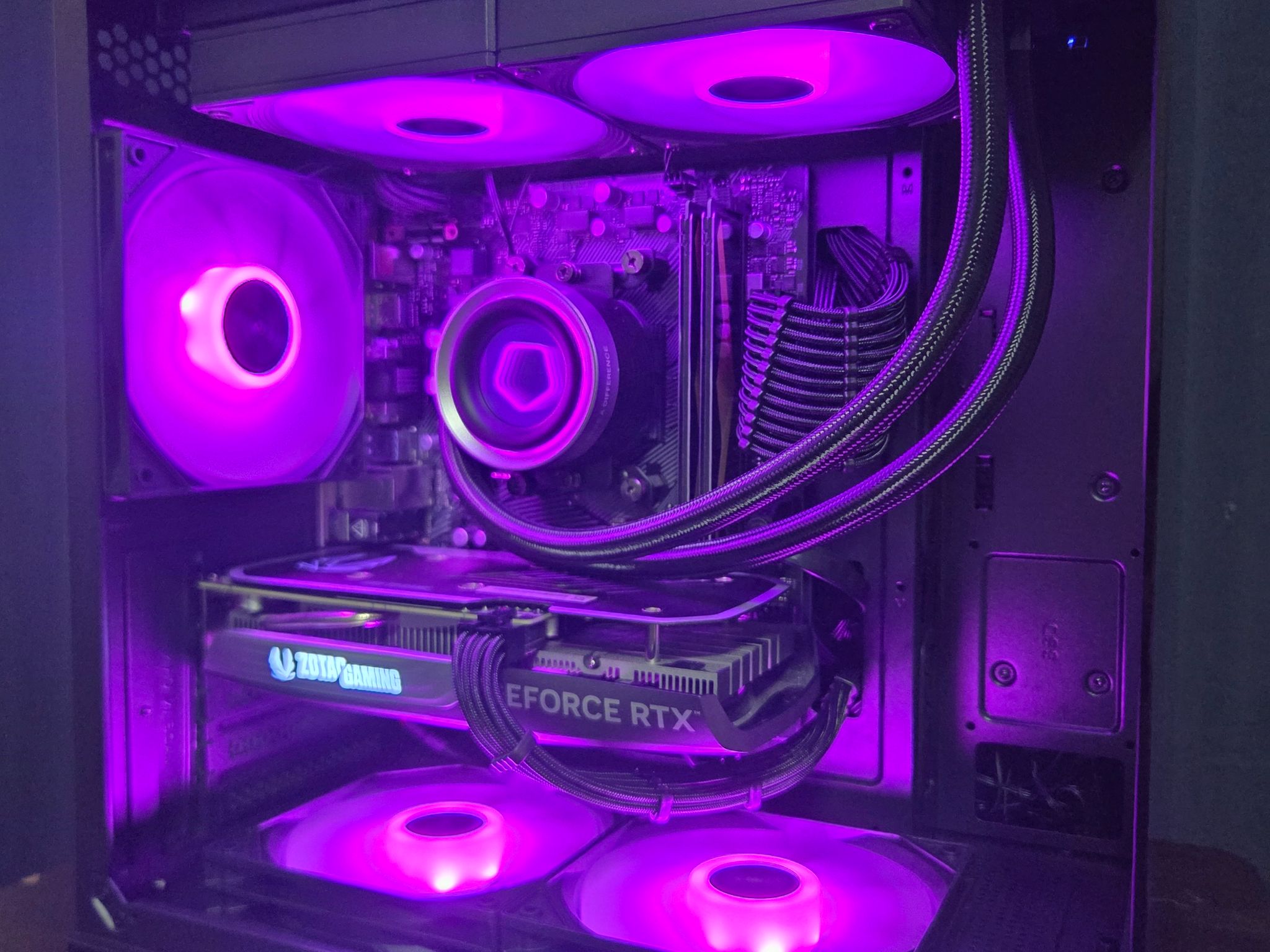 GeForce RTX 4060 Custom Gaming PC - Ryzen 5 5600, 16GB RAM