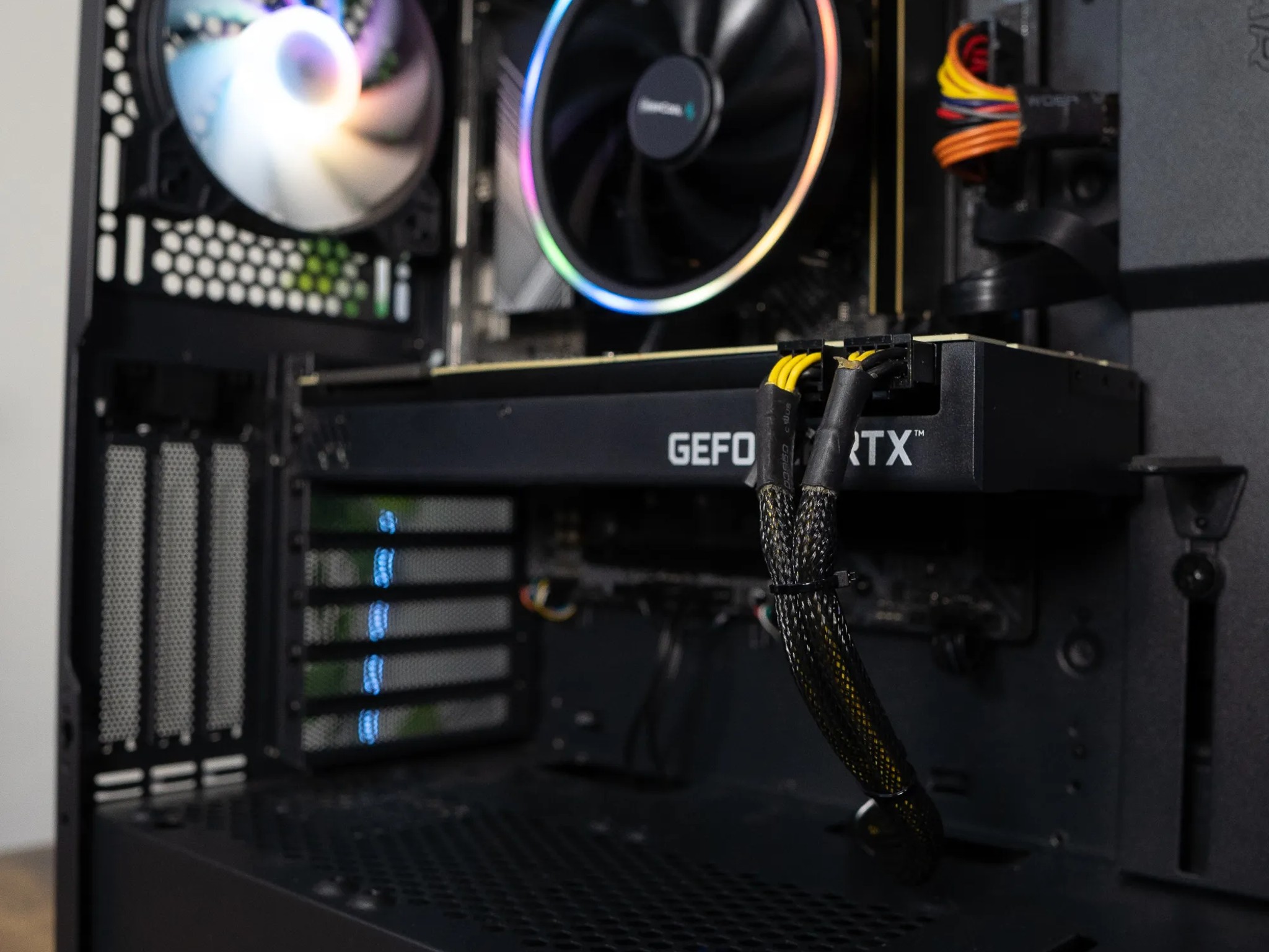 🍬🐾 | PNY RTX 2080 SUPER 8GB | RYZEN 5 7500F | 32GB DDR5 RAM | 1TB NVME SSD + 1TB HDD | Candy Cougar
