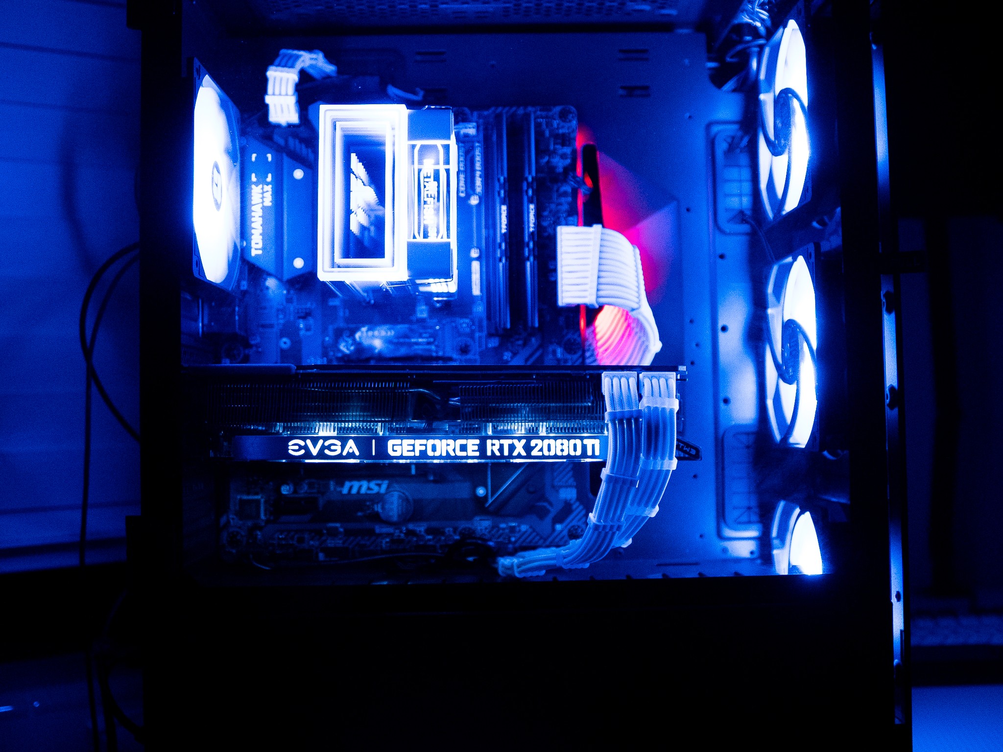 ⚪🟣 | NVIDIA RTX 2080Ti | RYZEN 5 3600X | 16GB DDR4 RAM | 1TB NVME SSD | Amethyst Achiever 2.0