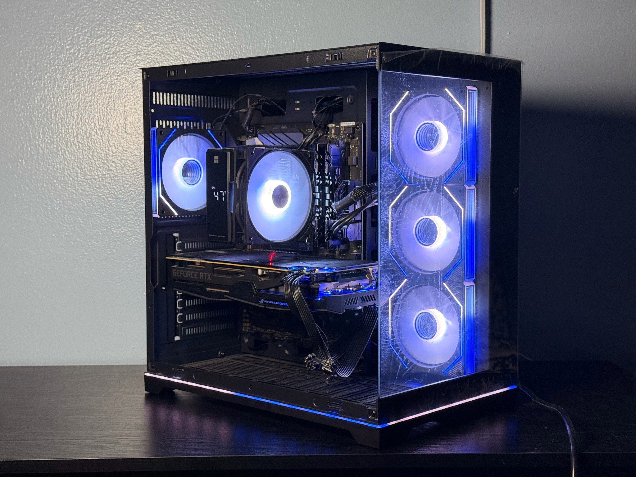 Ryzen 7 3700x + 2080 ti Gaming PC