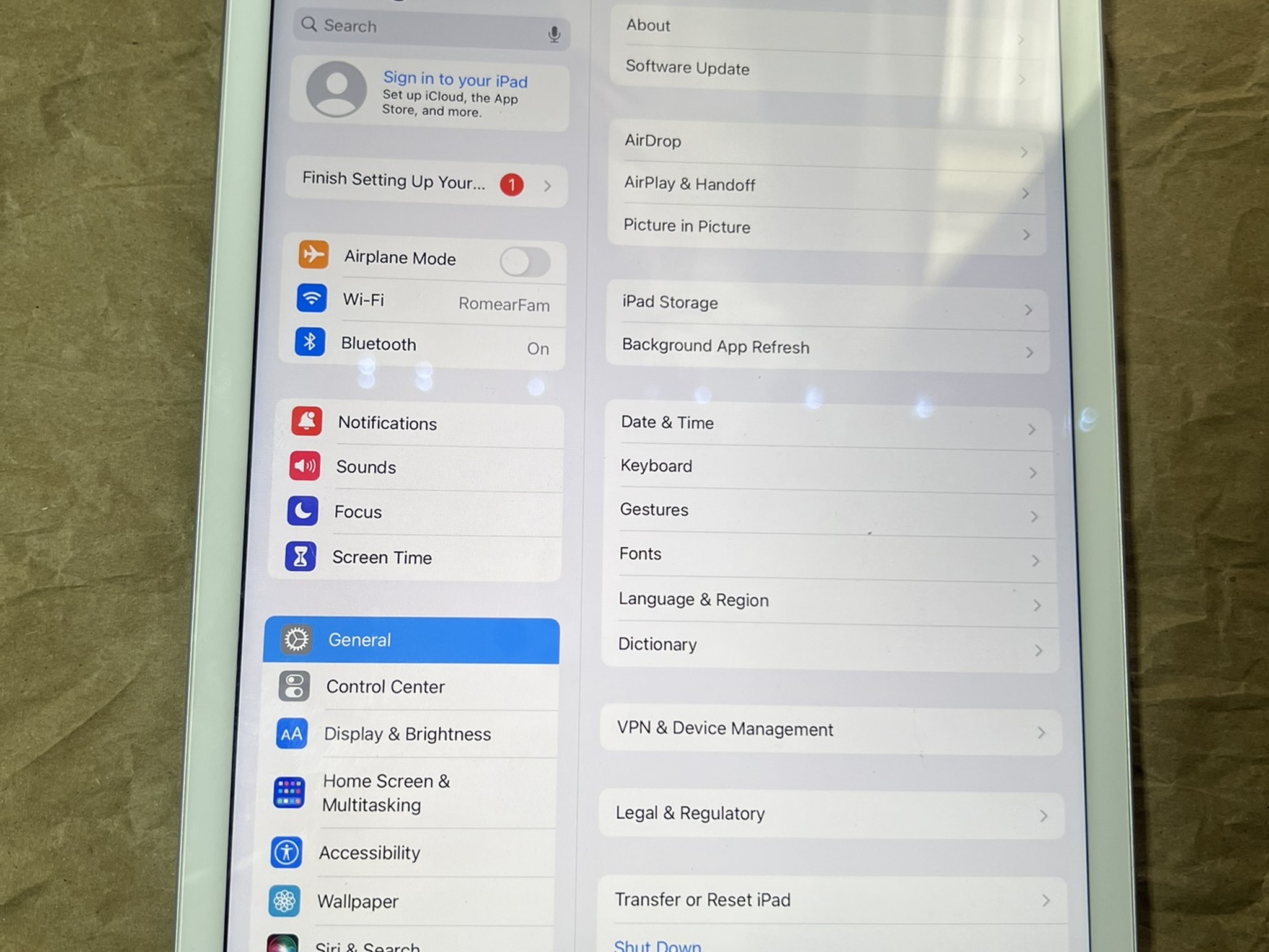 Apple iPad 8th Gen – Wi-Fi – 32GB – Silver