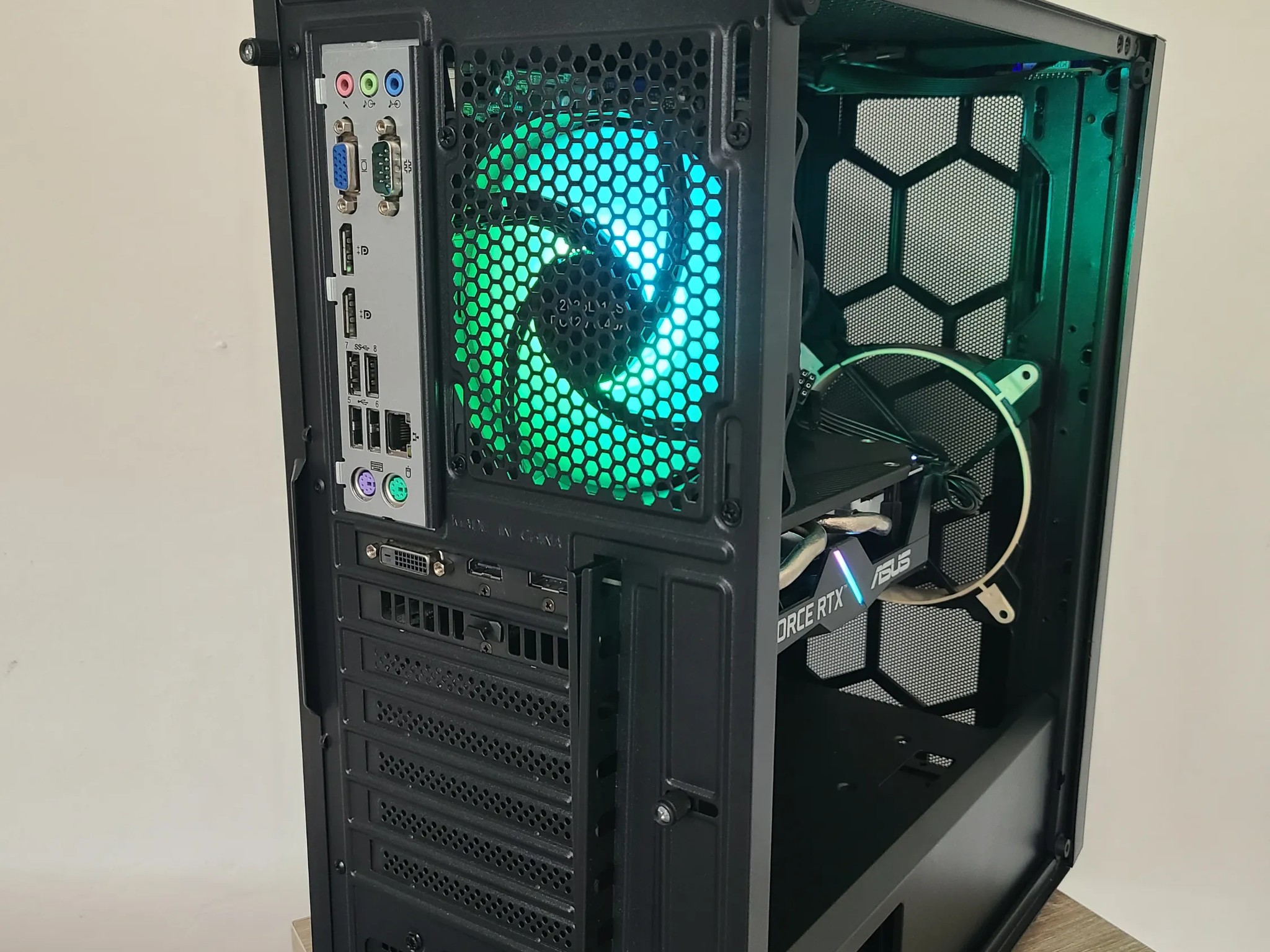 Ryzen 7 | RTX 2060 | 16GB Ram | 500GB SSD