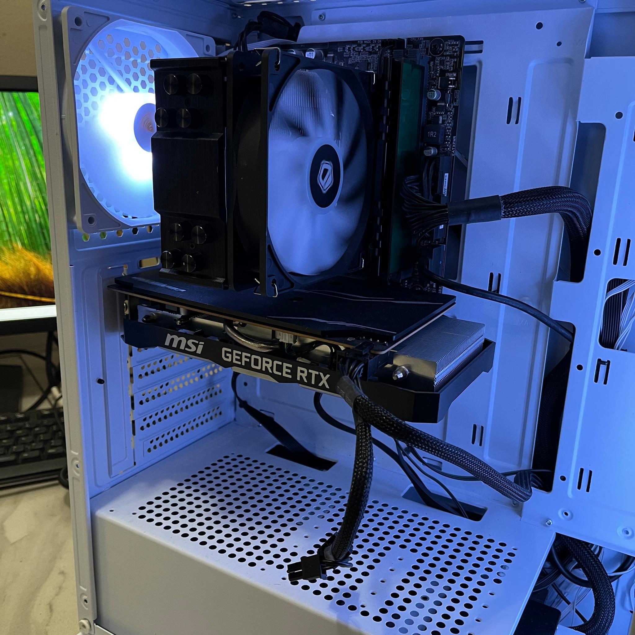 🟠🔥NVIDIA RTX 2070, Intel i7-7700k, 12GB RAM, 500 GB SSD, High Performance RGB Gaming PC 🖥️🟢