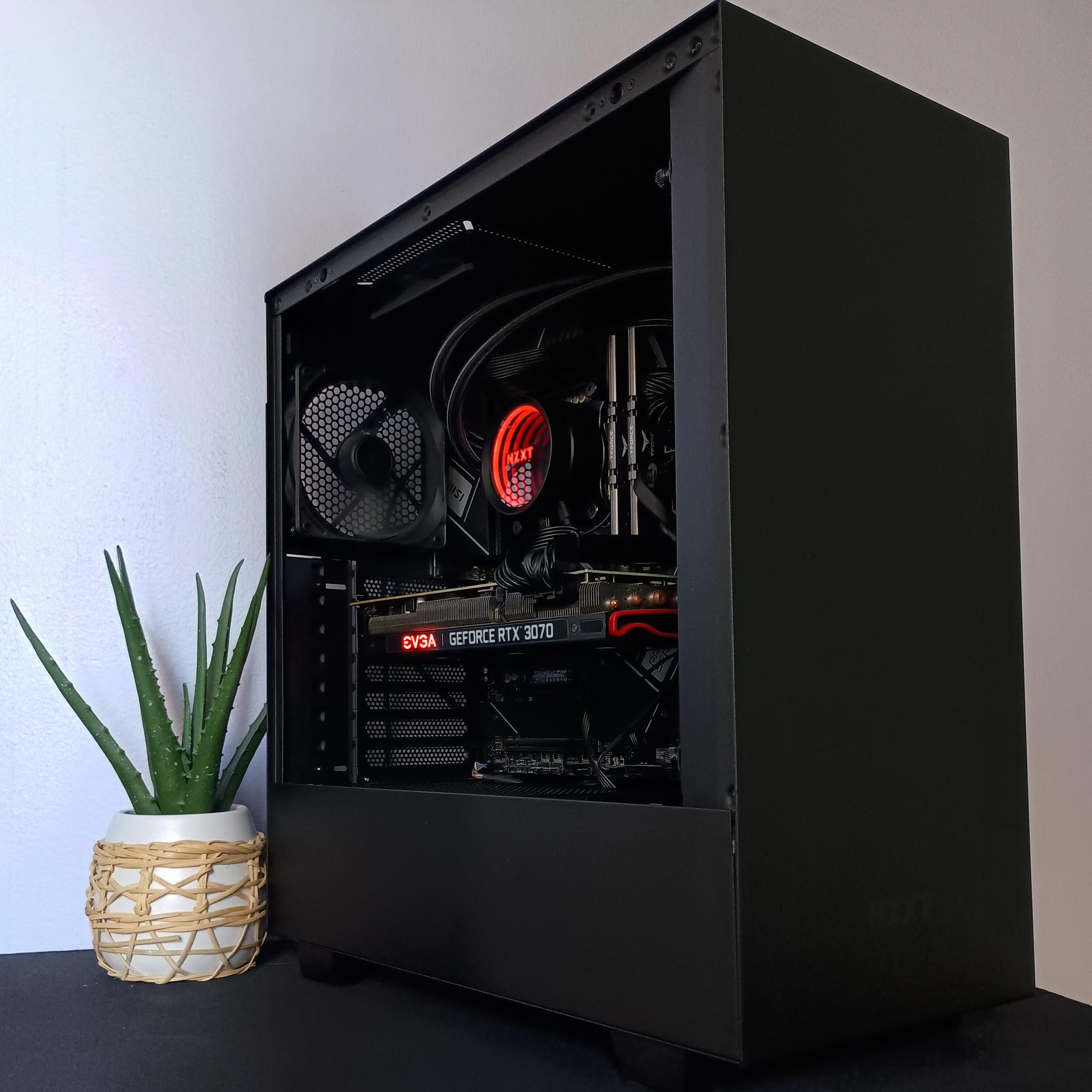 Powerfull CPU - Raptor Lake Intel Core i5, RTX 3070, CPU water cooled, Easily Upgradable