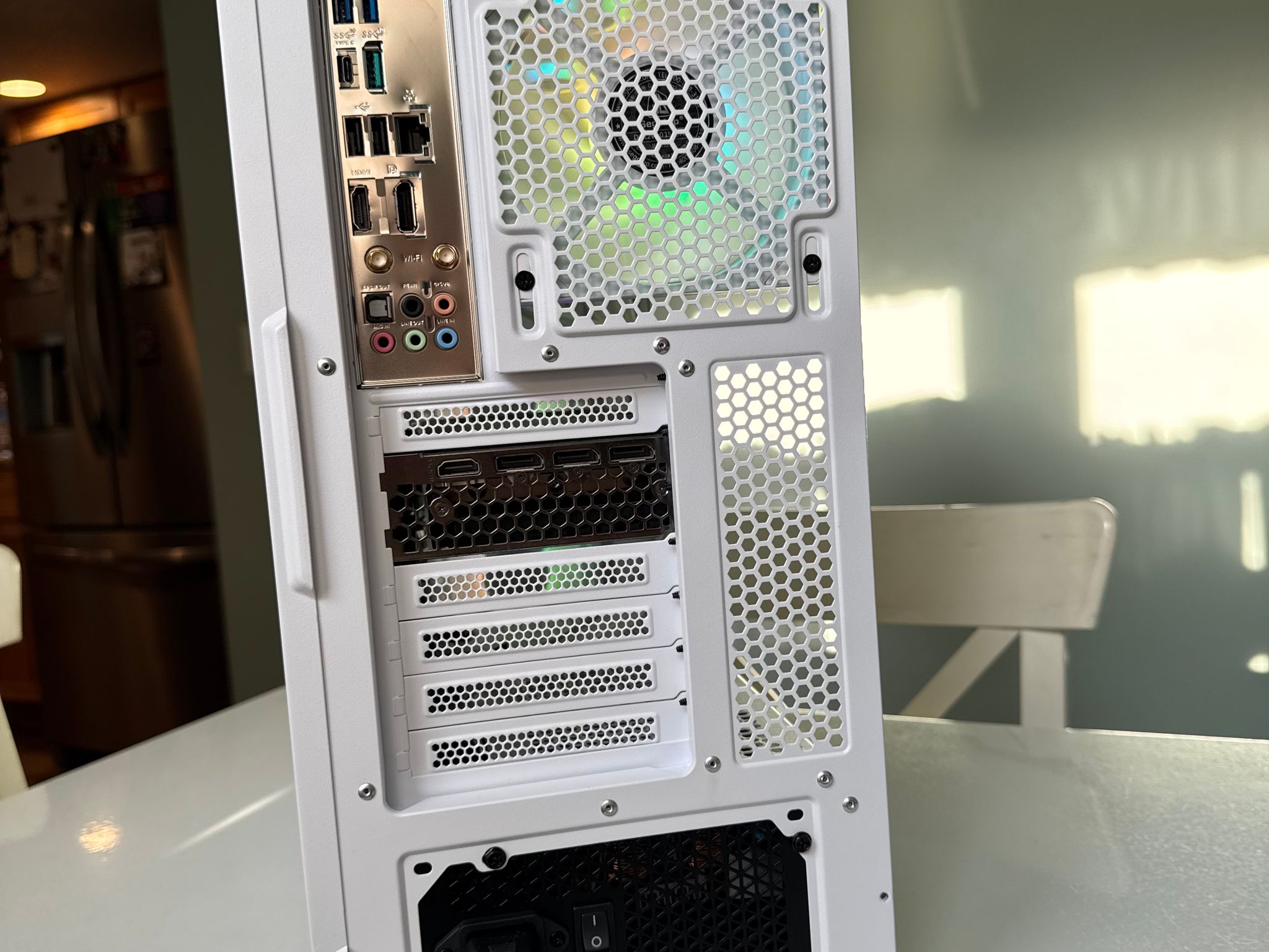 Whiteout Storm | Custom Gaming PC | 3060 TI - R5 5500 - 16GB Ram - 512 NVme