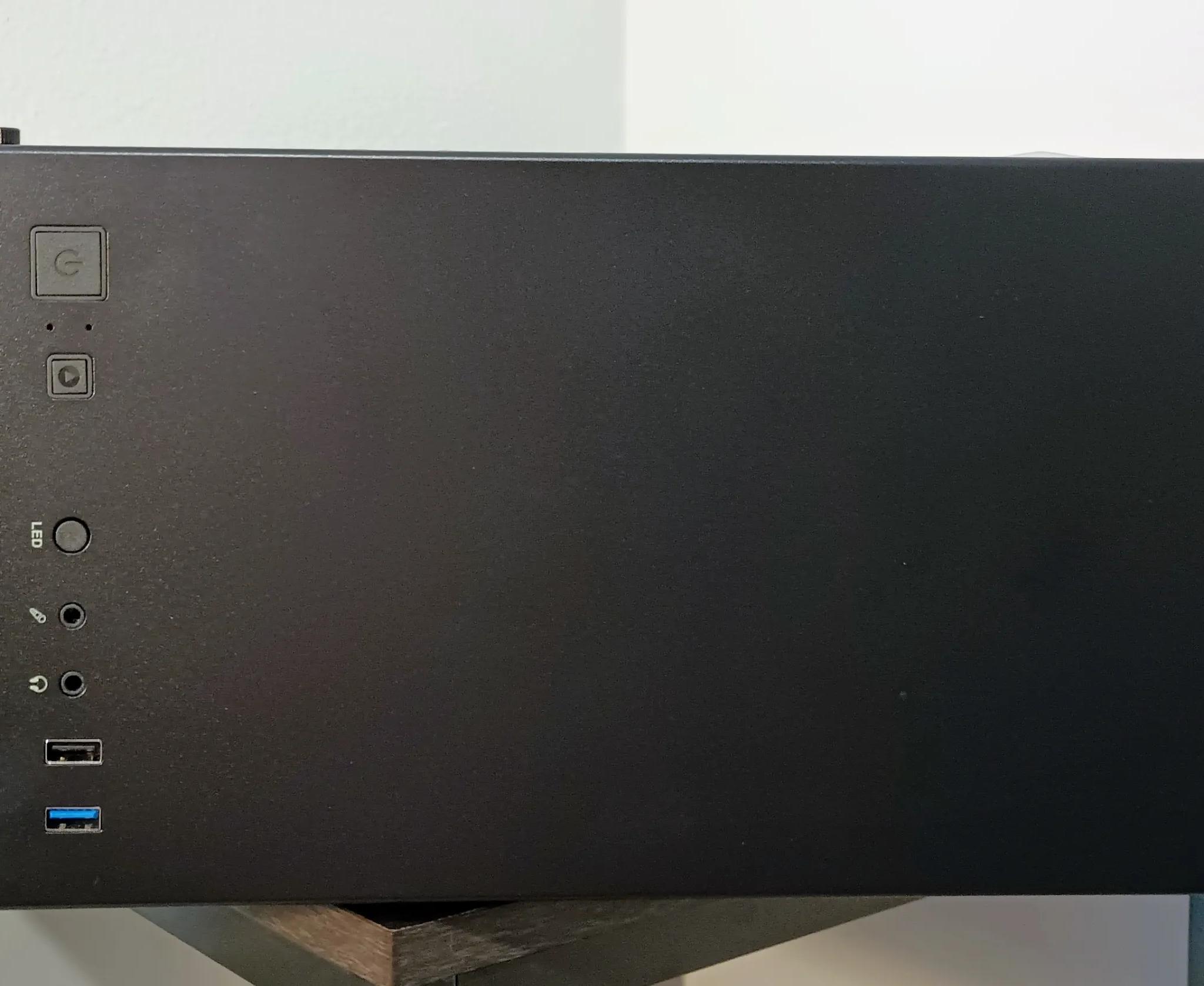 GTX 1070 RYZEN 5 3500 1TB ssd RYZEN 5 3500  aRGB GAMING PC "THE SENTINAL"