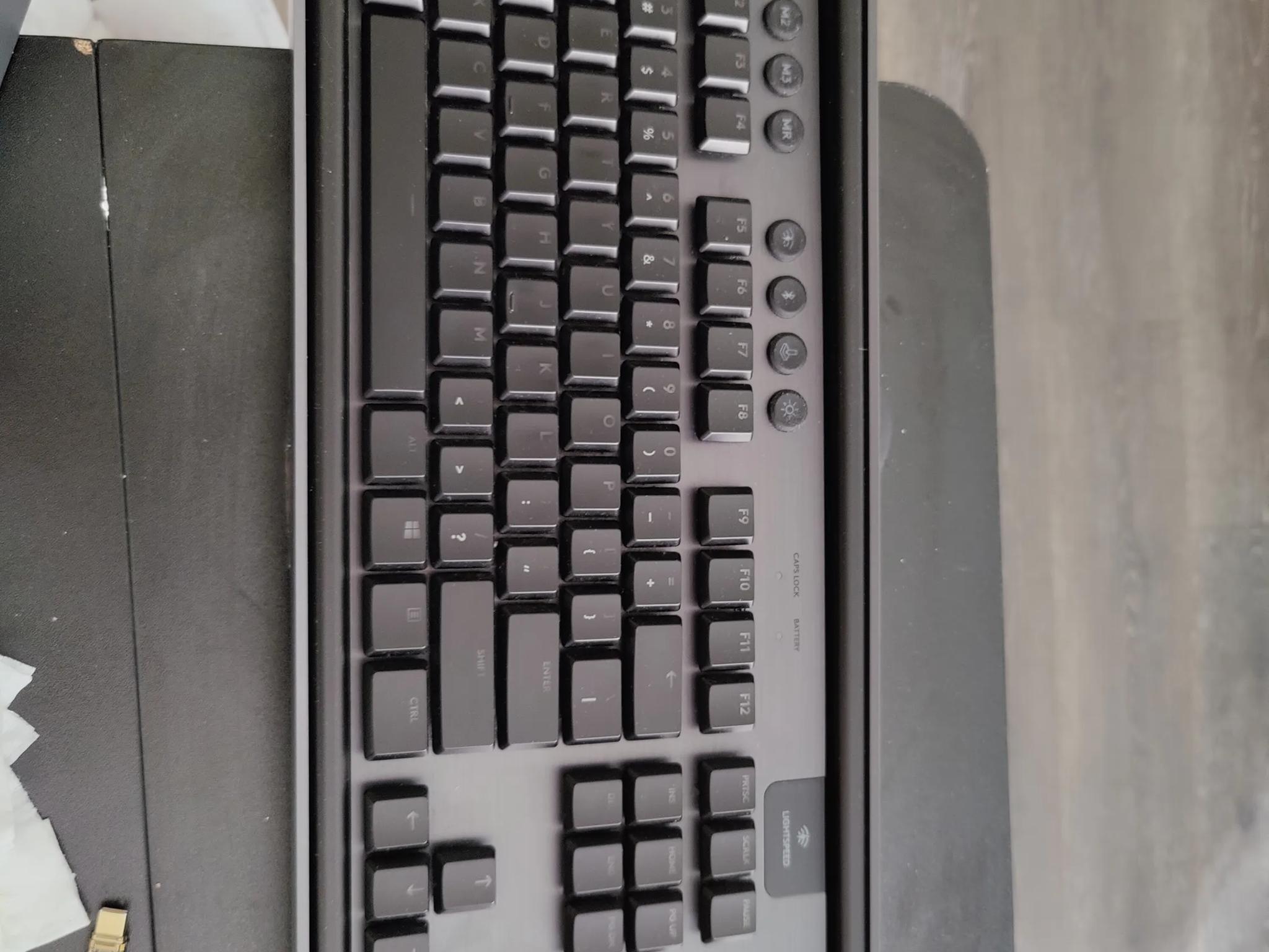 Logitech G915 Lightspeed full size