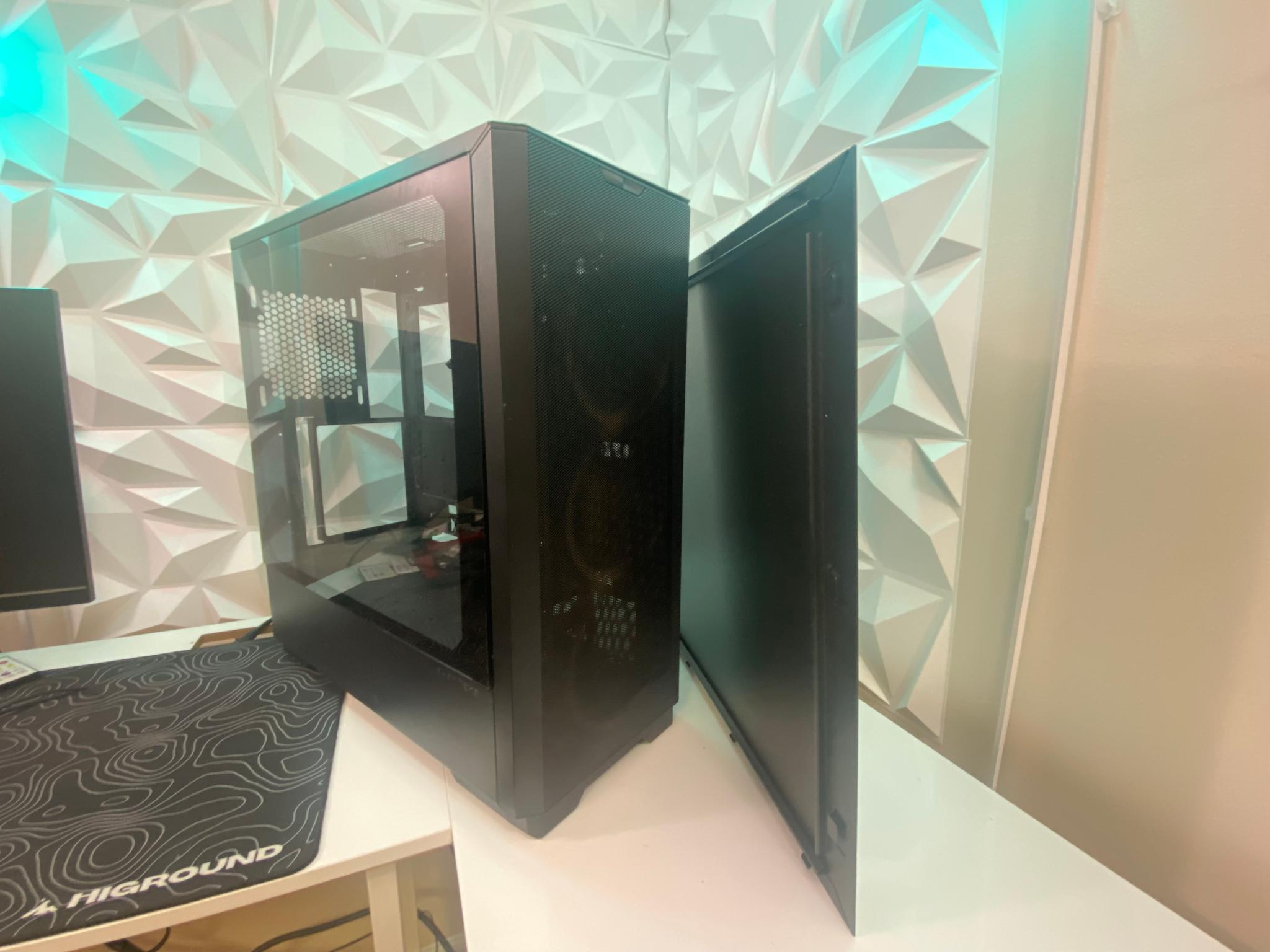 Black ATX Mid-Tower PC Case (Used, Missing Back Panel)