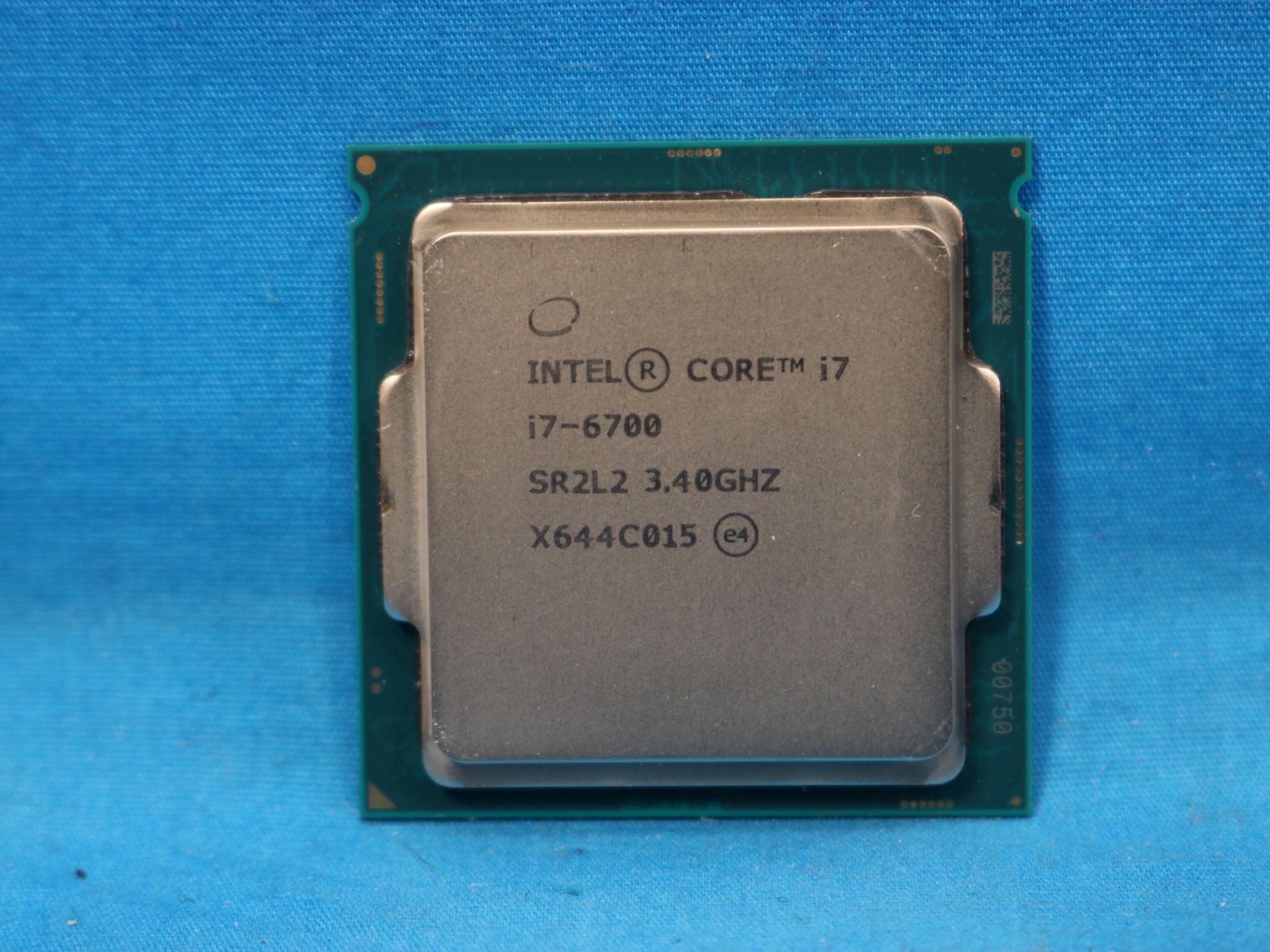 Intel Core i7-6700 3.40GHz LGA1151/Socket H4 Quad-Core 8MB Desktop CPU SR2L2