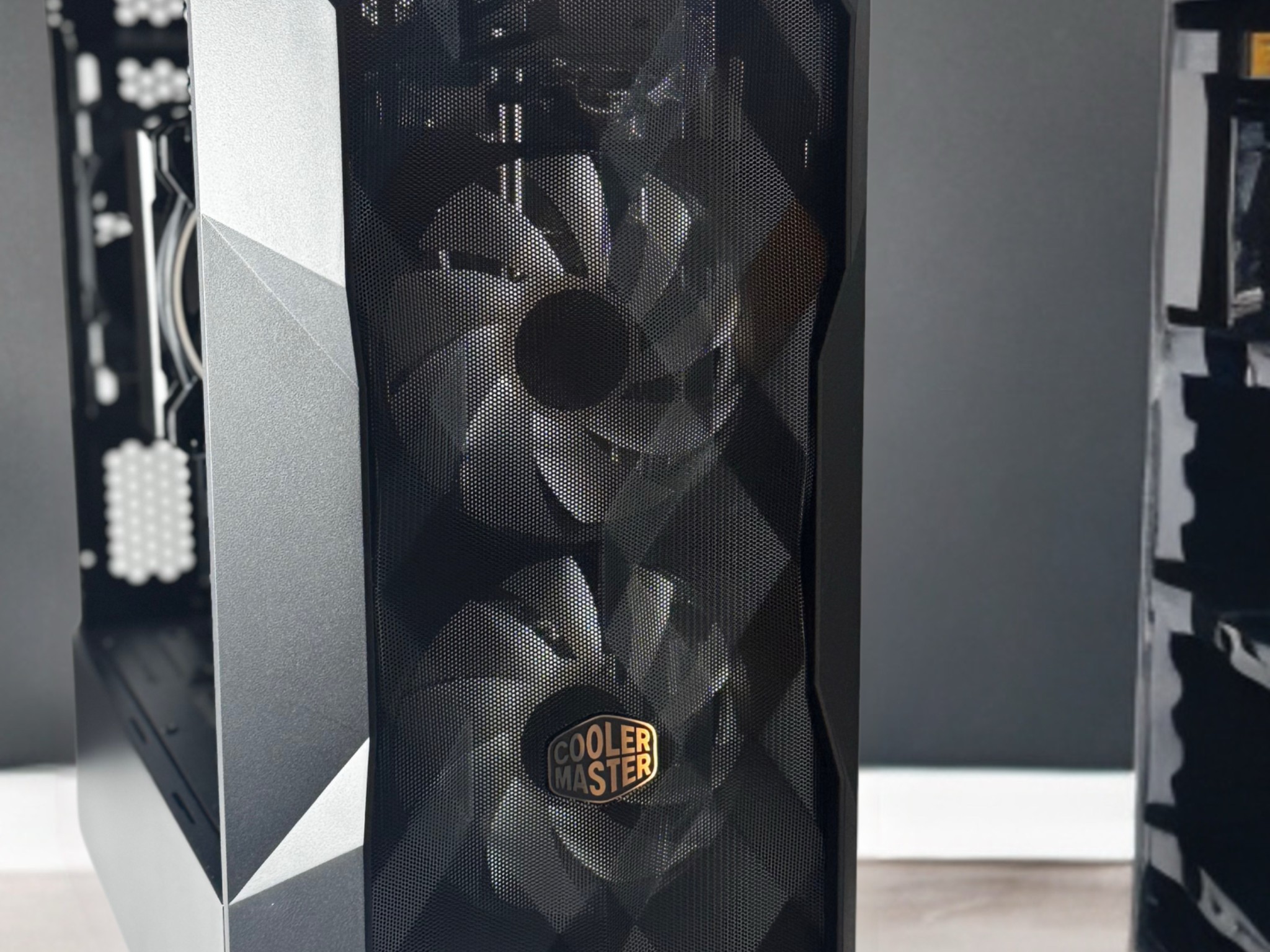 🎮 ELEGANCE👾 |INTEL I5 10400f | NVIDIA 1660 | 1TB SSD | 16GB DDR4 | WIFI/BT| WIN 11