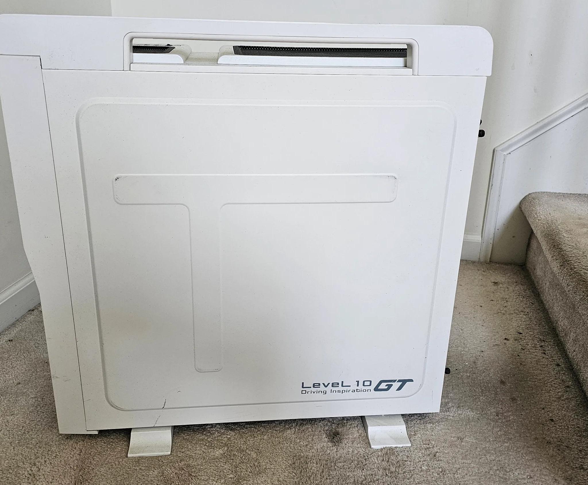 Thermaltake Level 10 GT Snow Edition