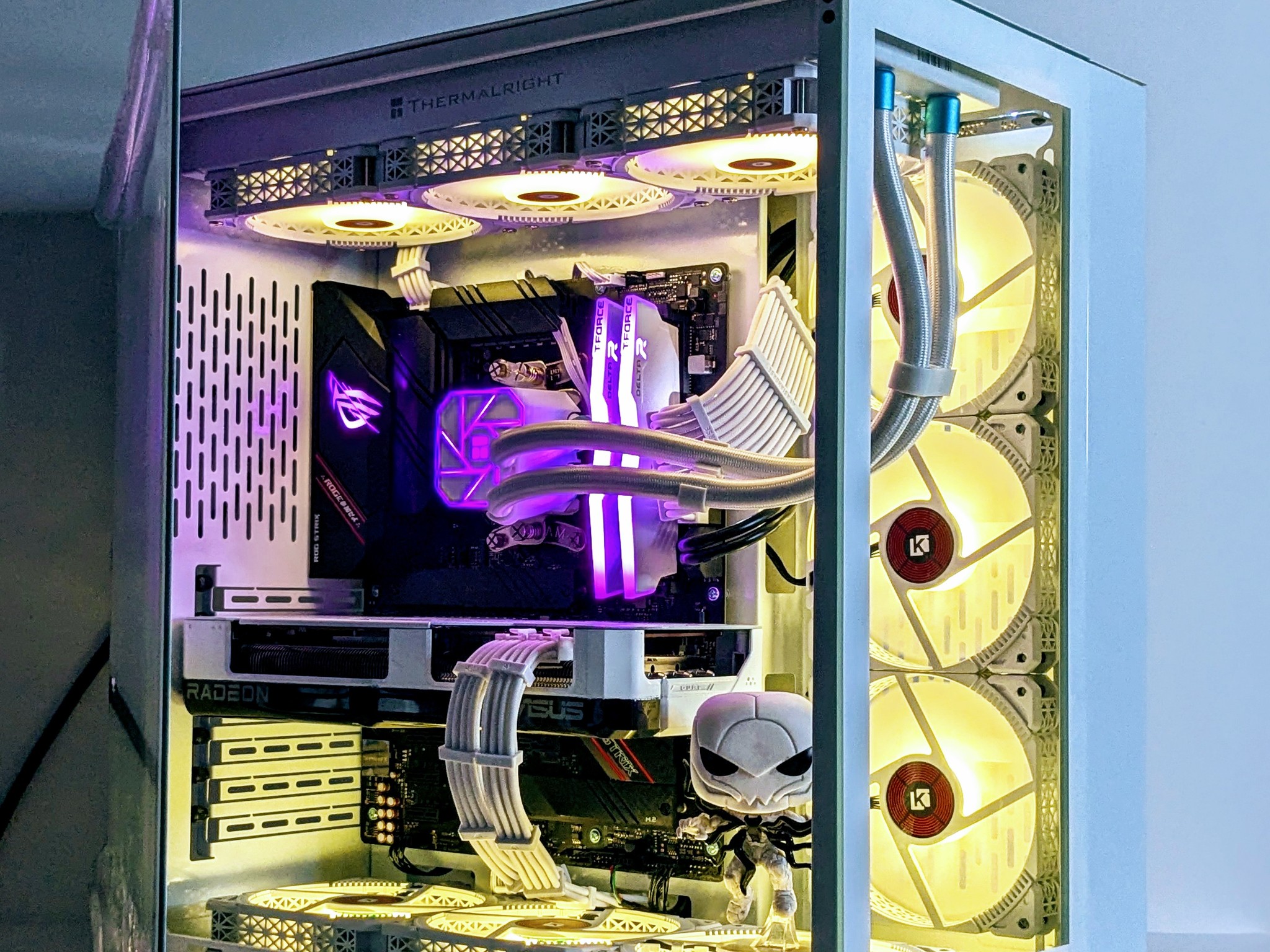 ⚪️⚫️🗯️”P0iSoN” 🗯️ (S:2/E:2)| Ryzen 7⚪️RX 7800 XT⚪️ 32GB RAM⚪️1TB NVMe PCIE⚪️Windows 11 Pro