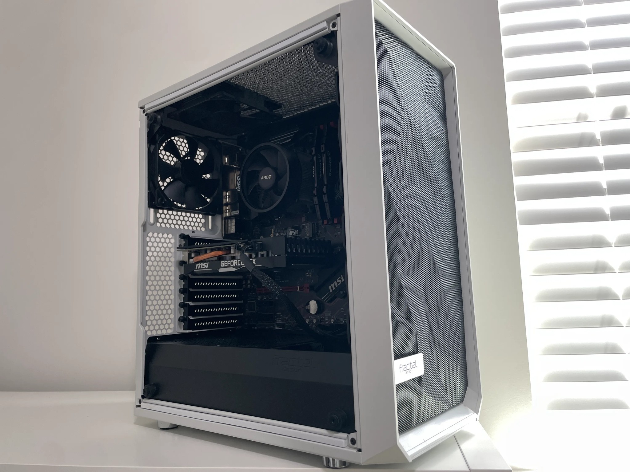 CLEAN BUDGET MEDIUM 1080p and LOW 1440p GAMING 2060 and 3600x Fractal Build