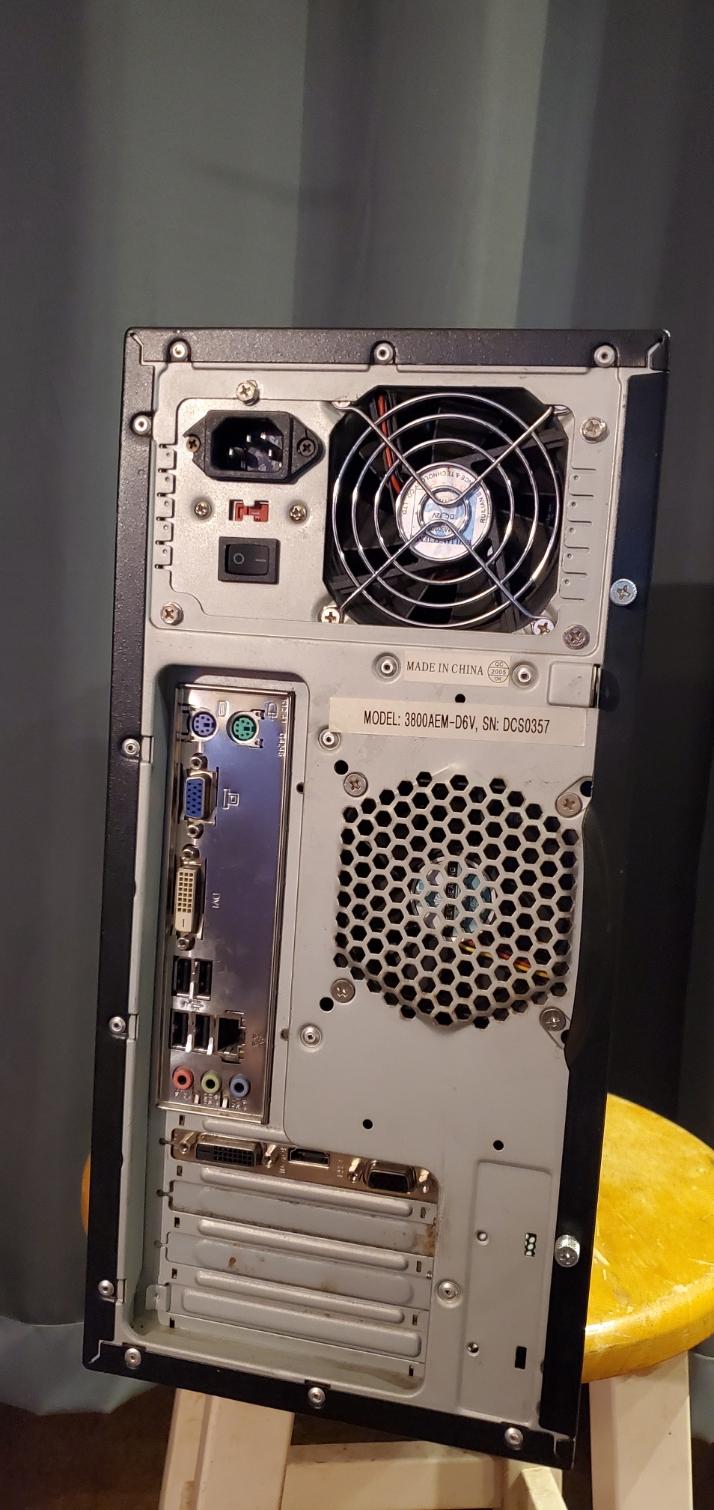 Retro Gaming PC - AMD Quad-Core / 8GB / Patriot SSD + 750GB / Win 7 Pro /