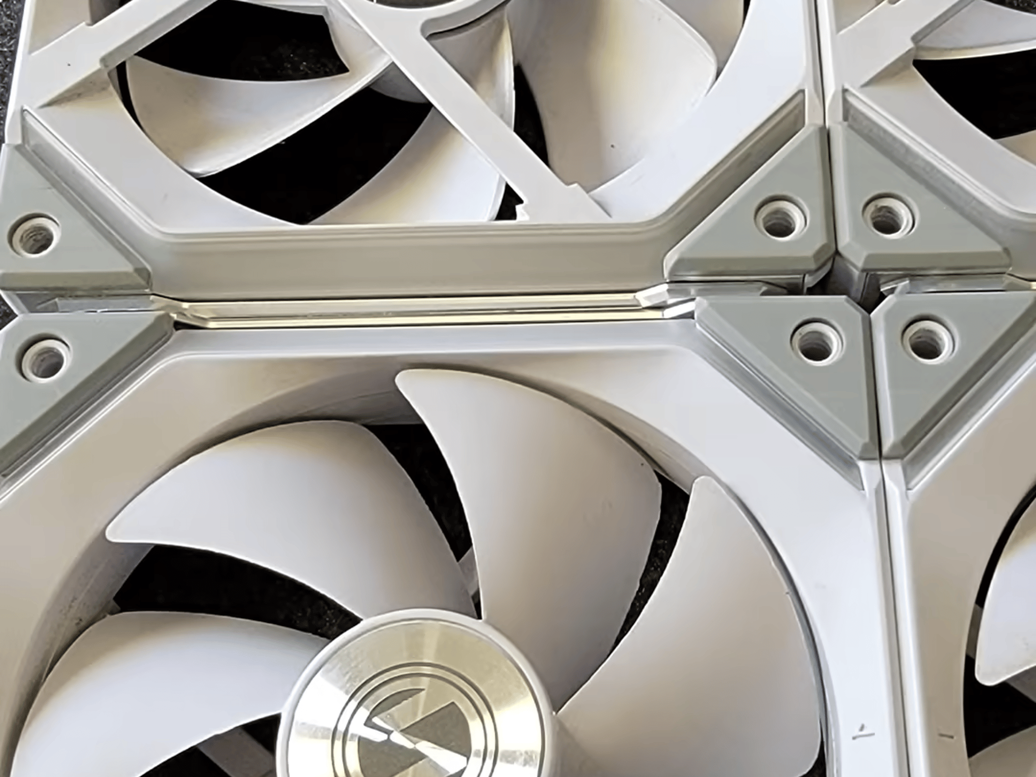 Lian Li UNI SL120 Case fans (9) White