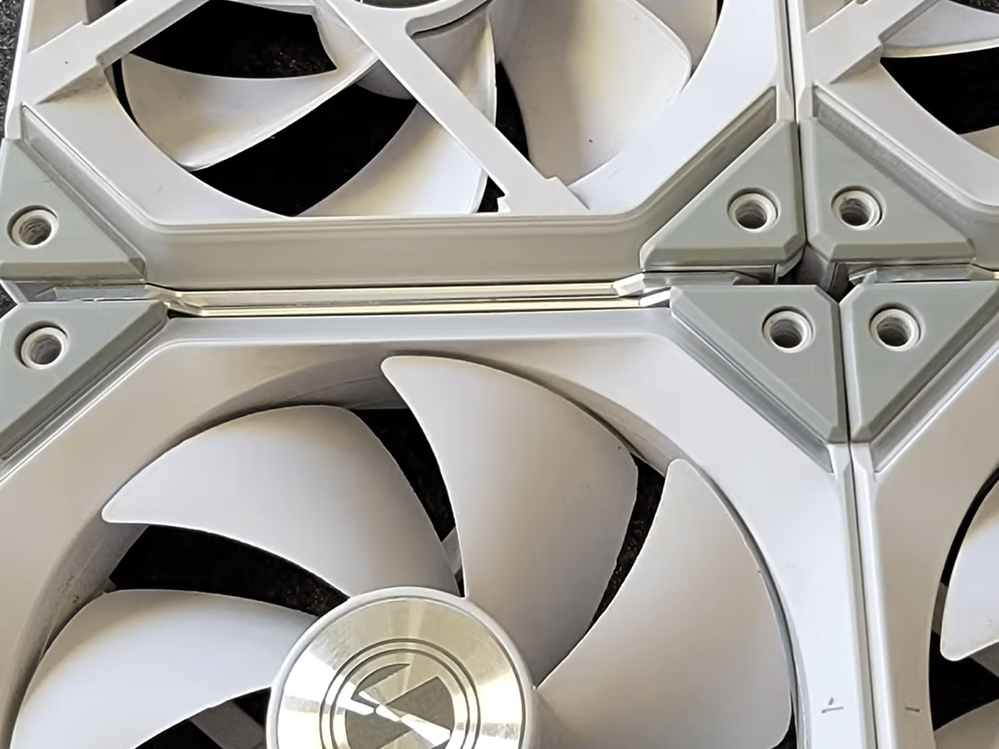 Lian Li UNI SL120 Case fans (9) White